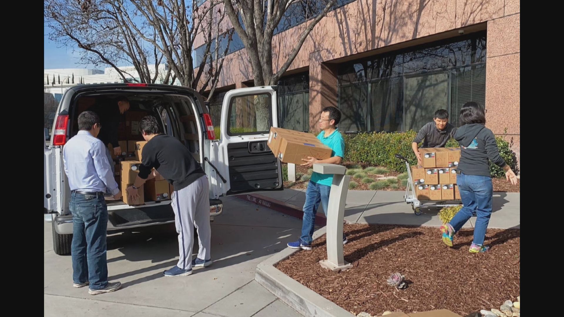 內地民間組織自發幫醫護人員搜購醫療物資