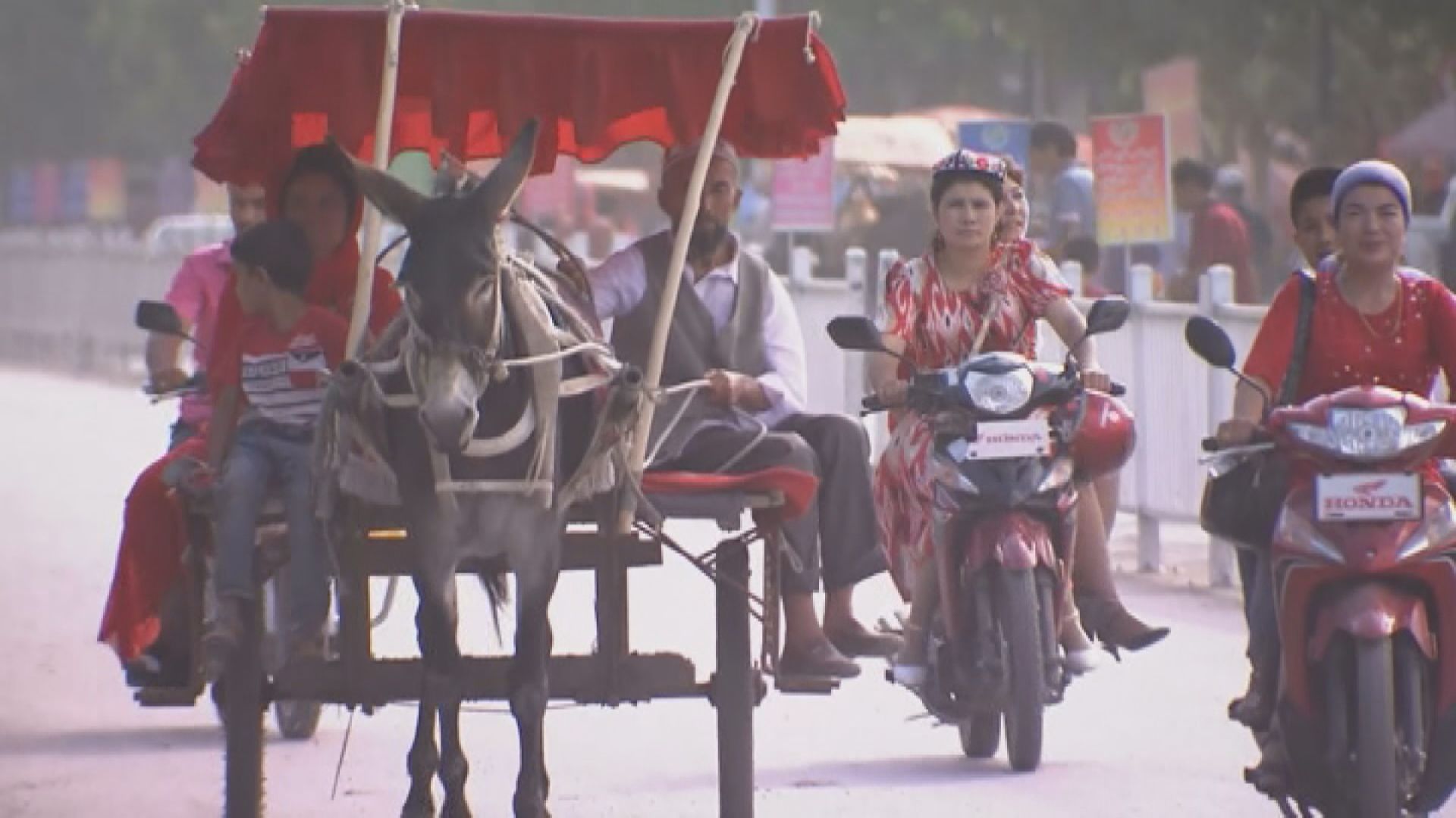 新疆現新冠病毒本土病例　烏魯木齊數百班航班取消