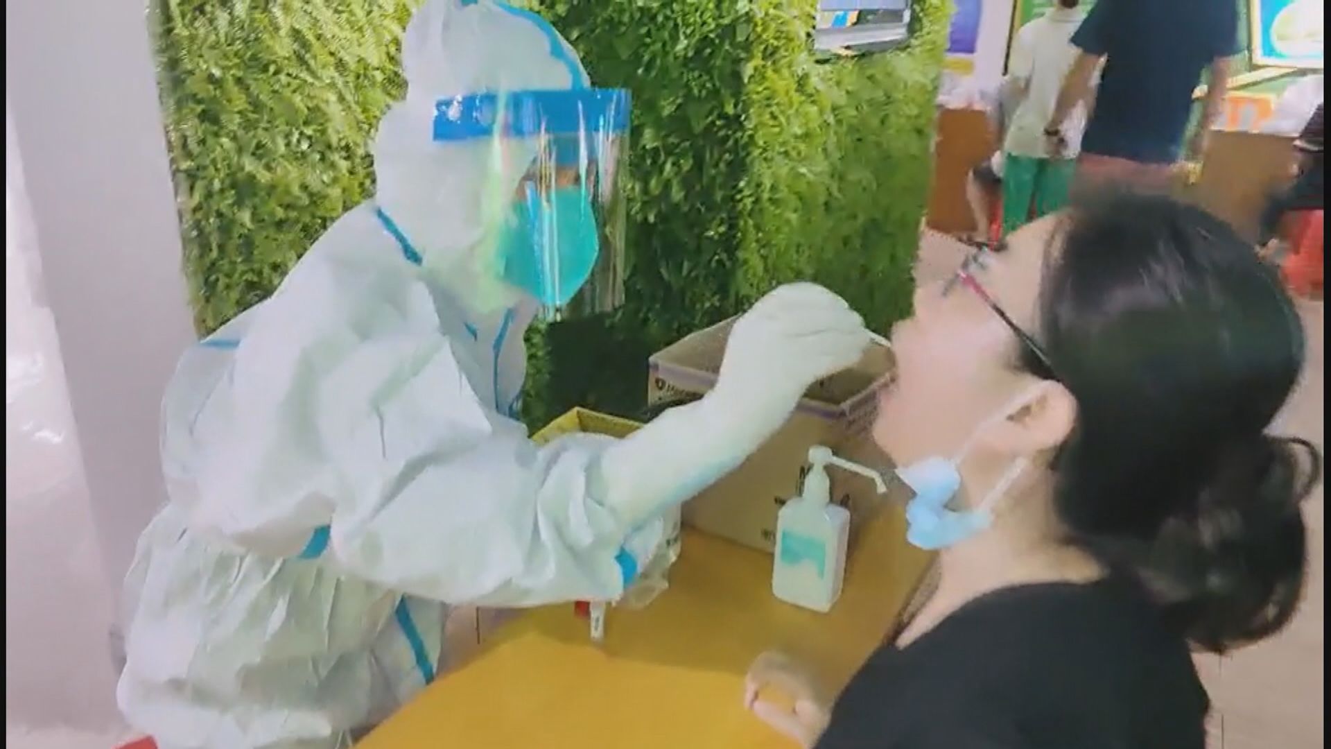 廣州現12宗感染　越秀海珠兩區展開大規模核酸檢測