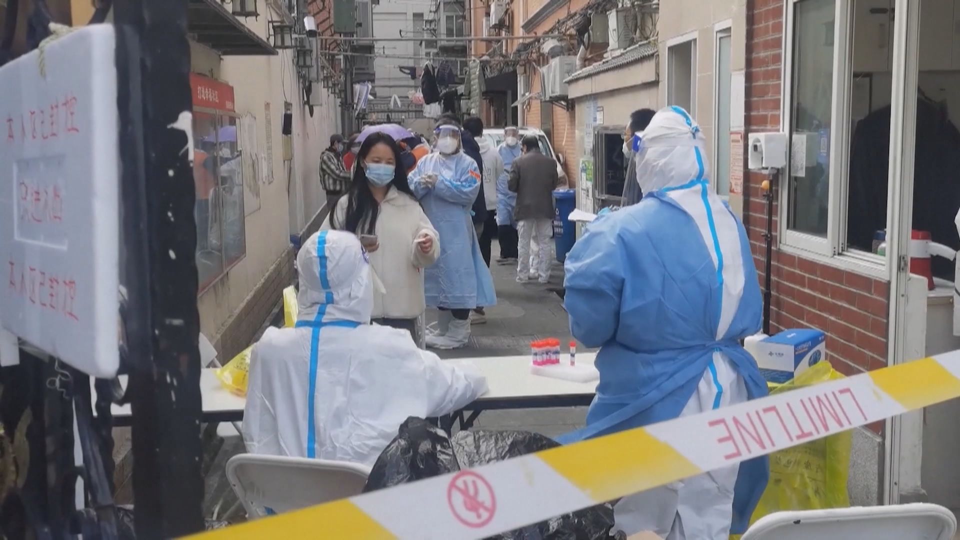 上海增逾2萬1千宗新冠本土感染個案