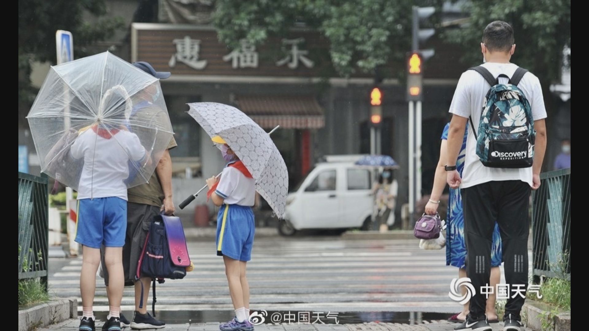 北京中小學復課　上海周三起逐步恢復堂食