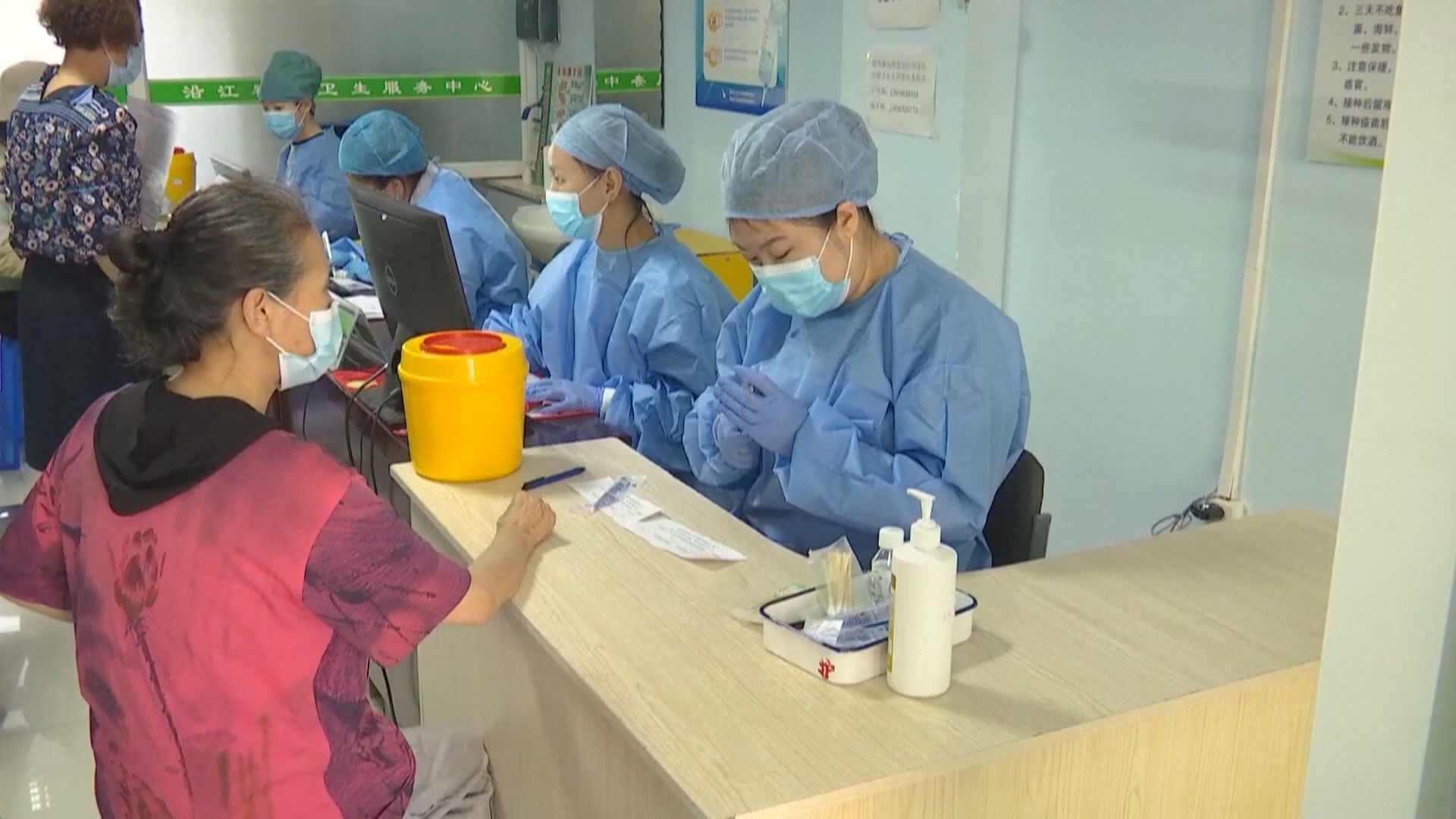 內地新增新冠病毒本土個案再度突破700宗