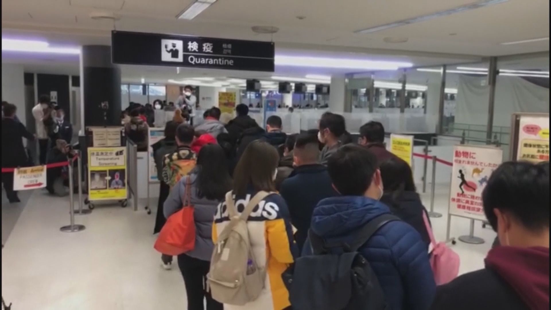 美國正考慮對從中國入境旅客收緊防疫措施