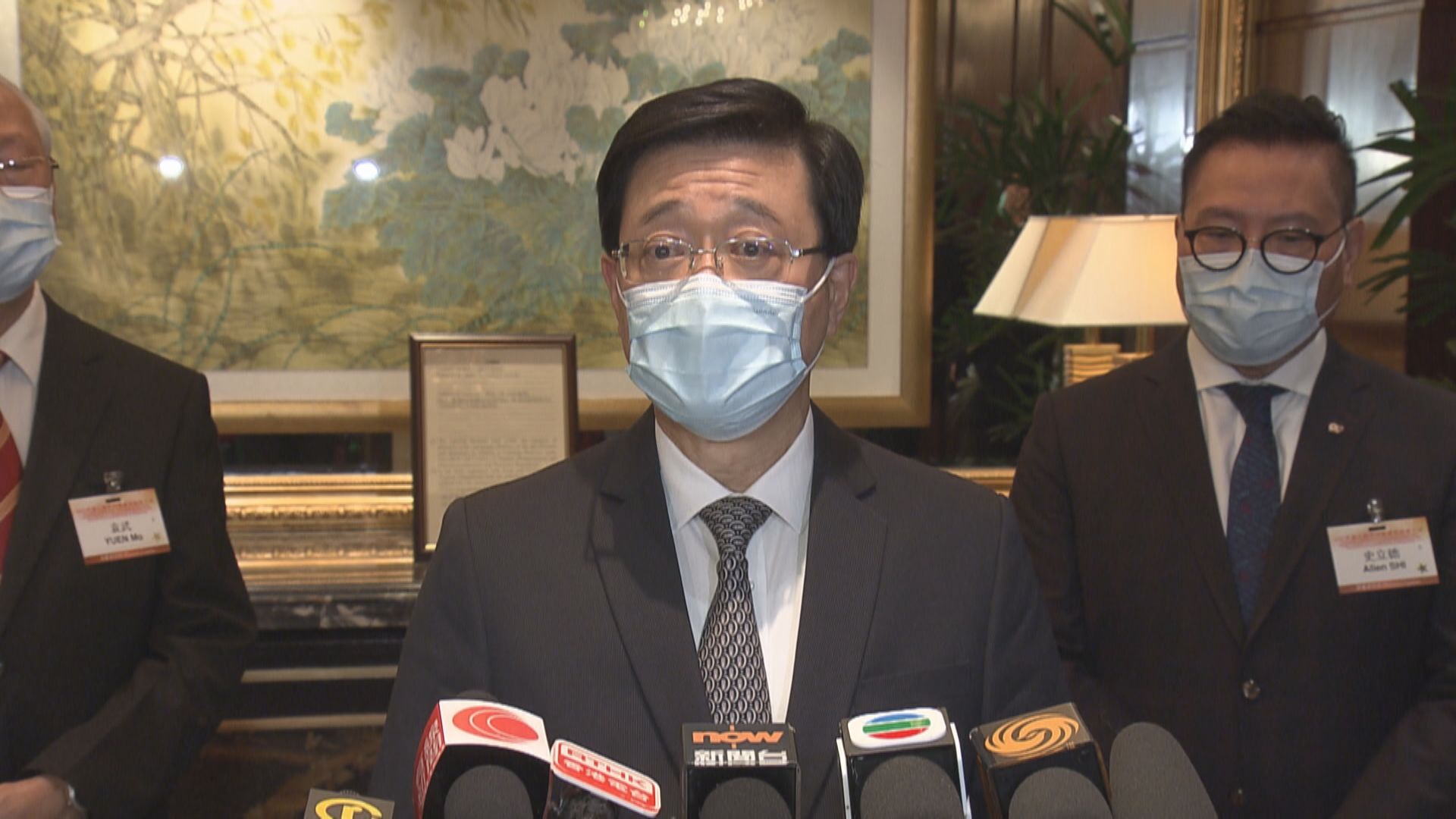 李家超一名外傭確診　李家超及家人測試結果陰性