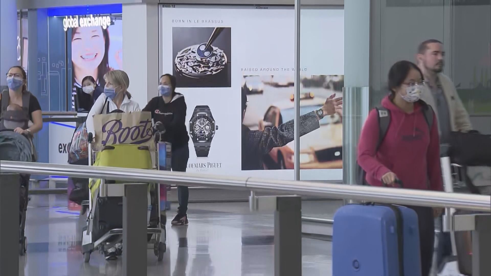 十名抵港未能轉機乘客送檢疫中心隔離