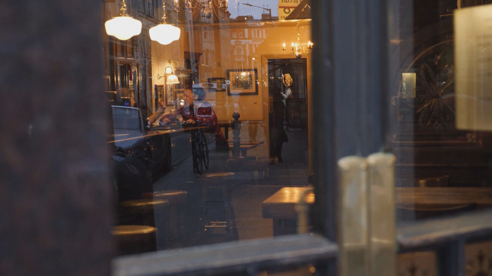 居倫敦港人指盡量沒外出已逾一周