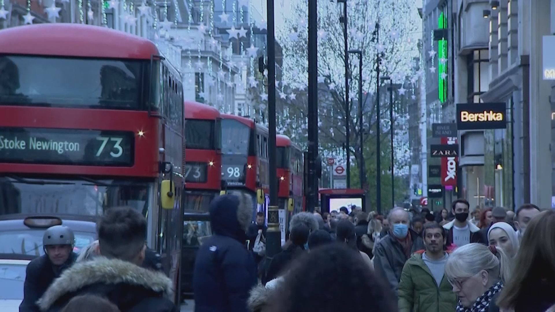英媒：當局或月底解除防疫「B計劃」　擬不強制確診民眾自我隔離