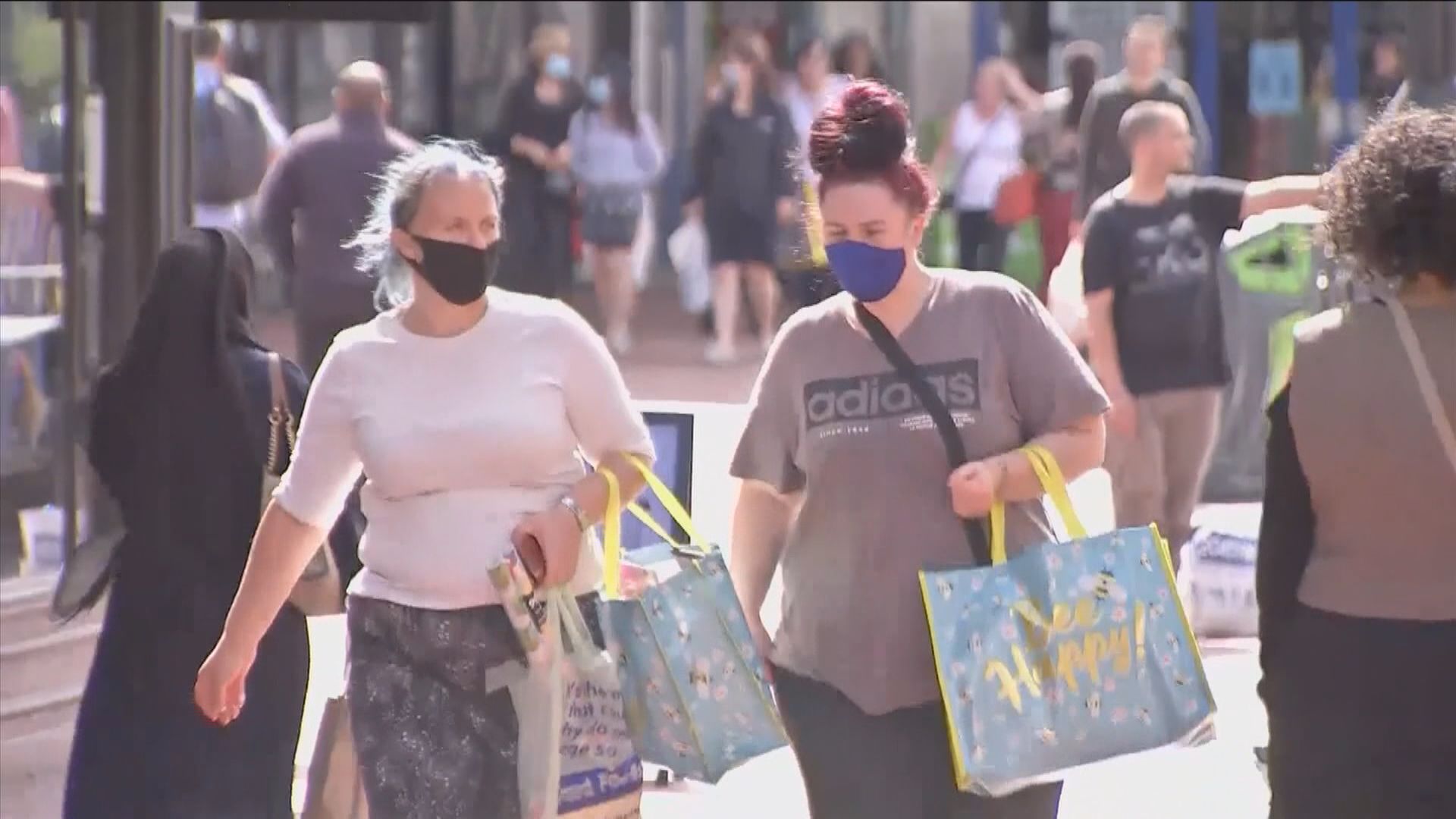 英法單日新增確診個案再創新高