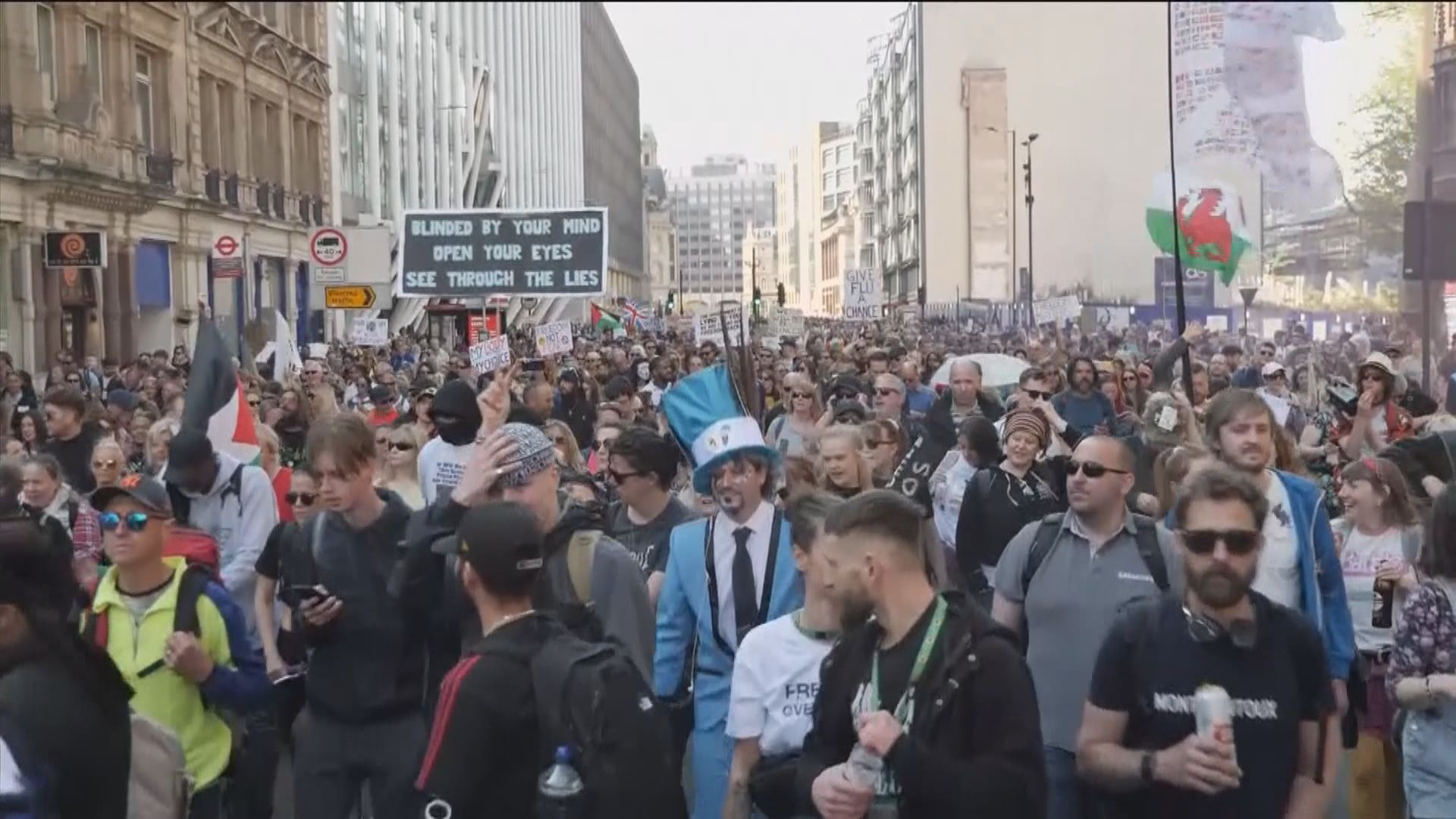 英國逾半人口已接種疫苗　民眾上街要求立即放寬防疫措施