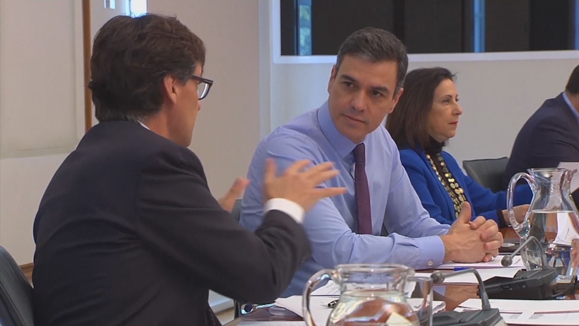 西班牙周一解除部分限制民眾活動措施