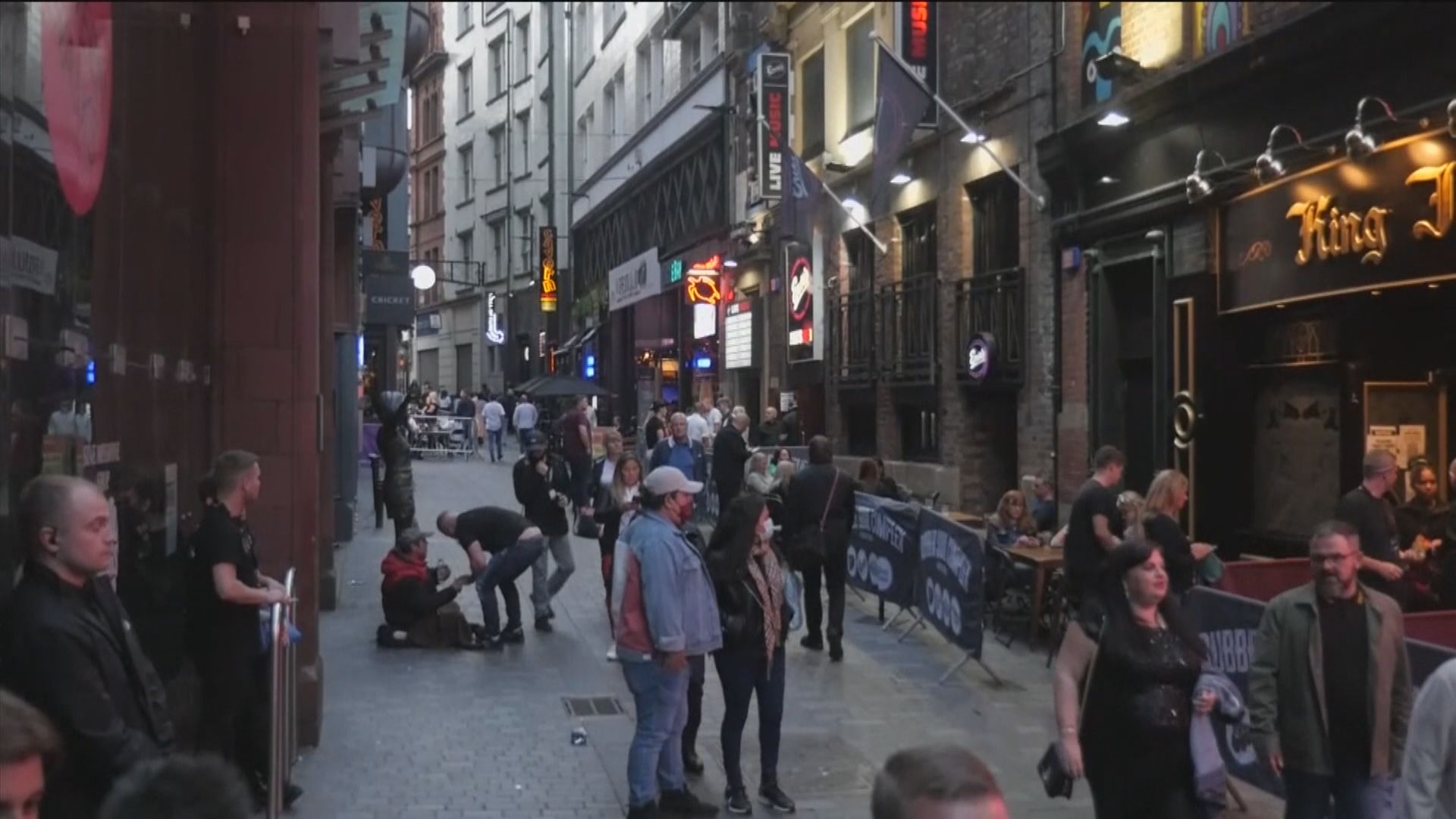 英國連續三日單日增逾三千宗確診