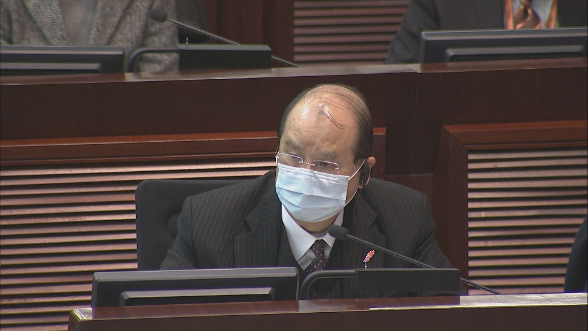 張建宗：稍後公布英國抵港航班安排