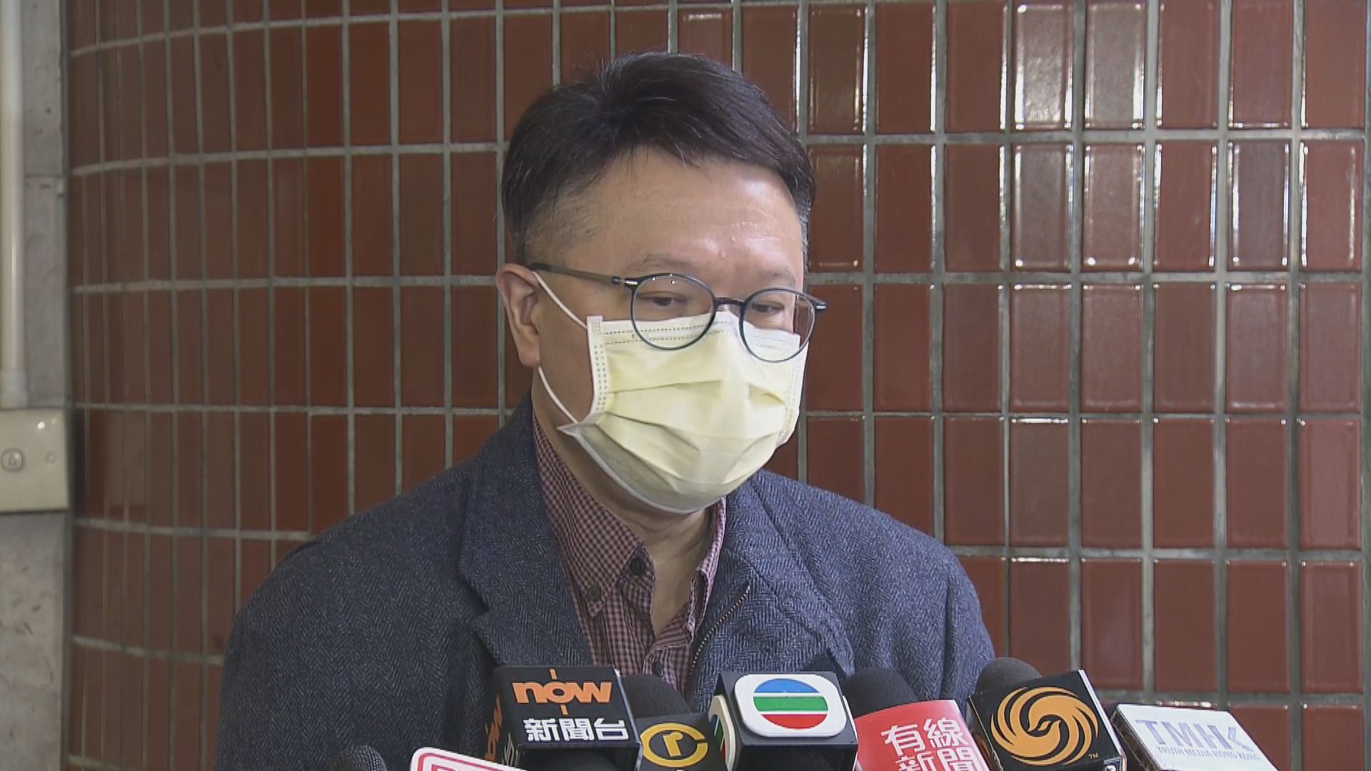 許樹昌：Omicron及Delta成雙戰線　年初四放寬措施機會微乎其微