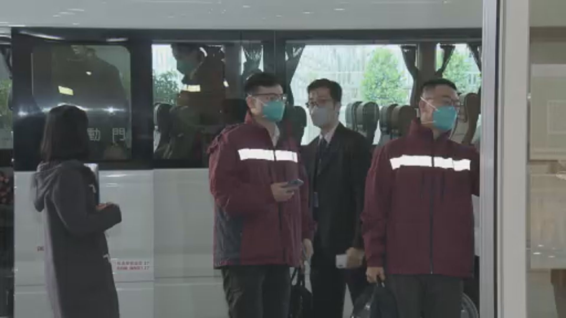 內地專家早上與政府官員會面了解本港抗疫工作