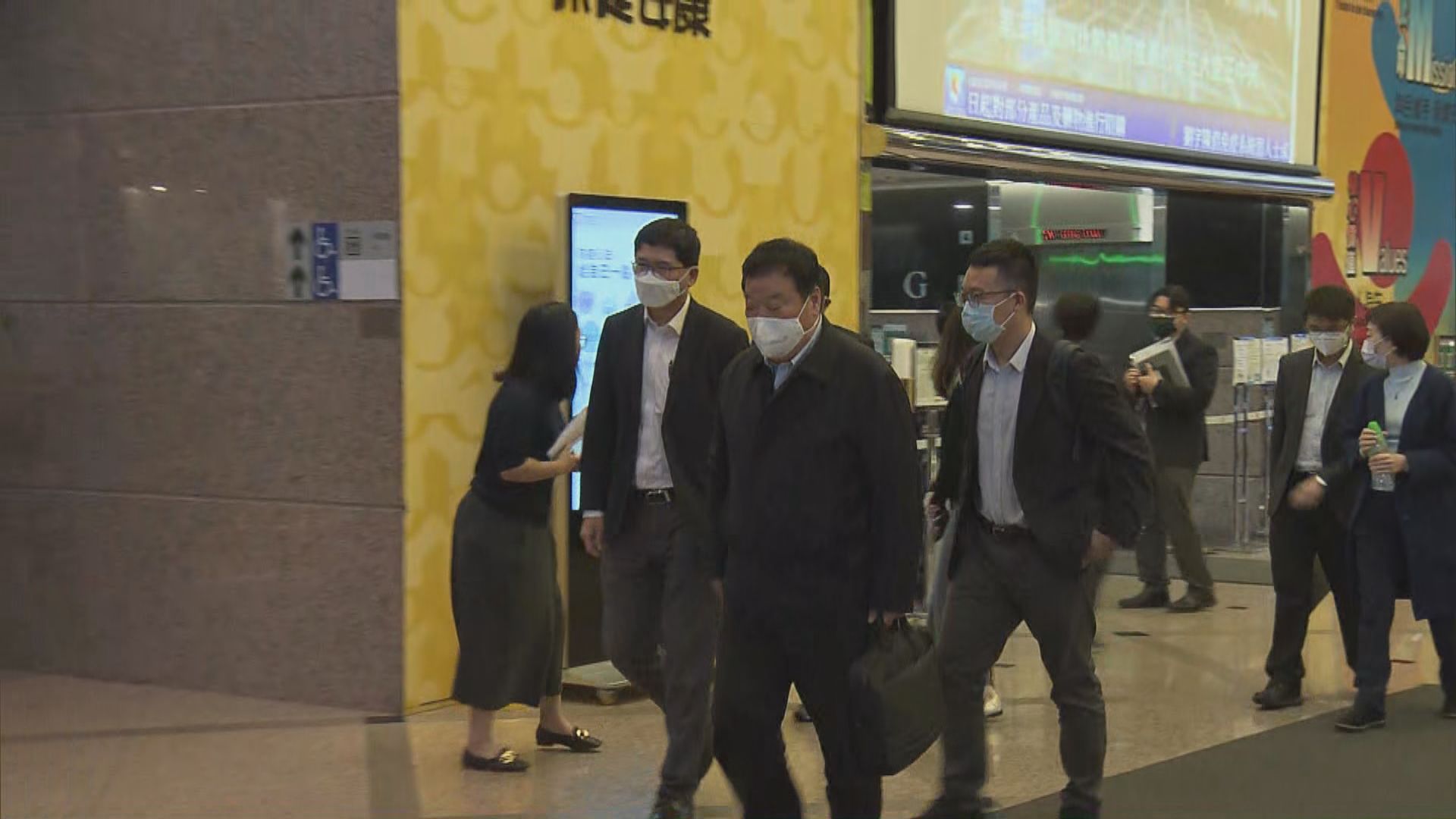 內地專家梁萬年先後訪醫管局及政府總部　討論抗疫工作