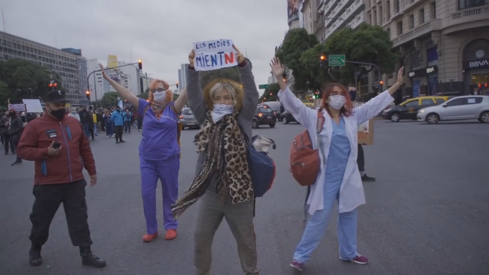 報告指極端分子藉疫情散布陰謀論及假消息加劇分化