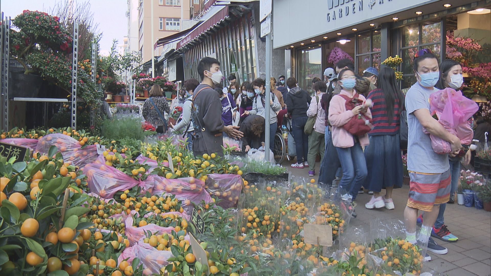 年宵市場取消市民湧花墟　有檔主指來貨價升難減價促銷
