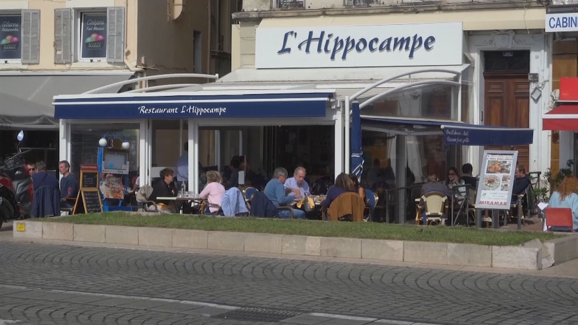 法國因應疫情周六起實施宵禁