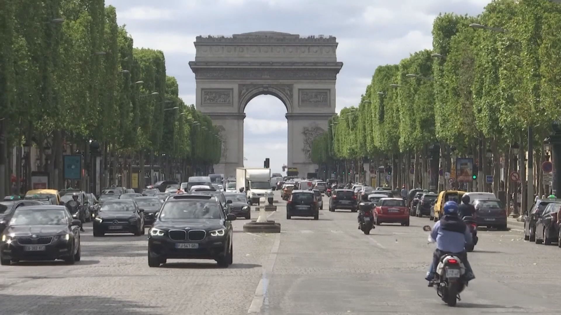 法國疫情持續嚴峻或實施第三次封城