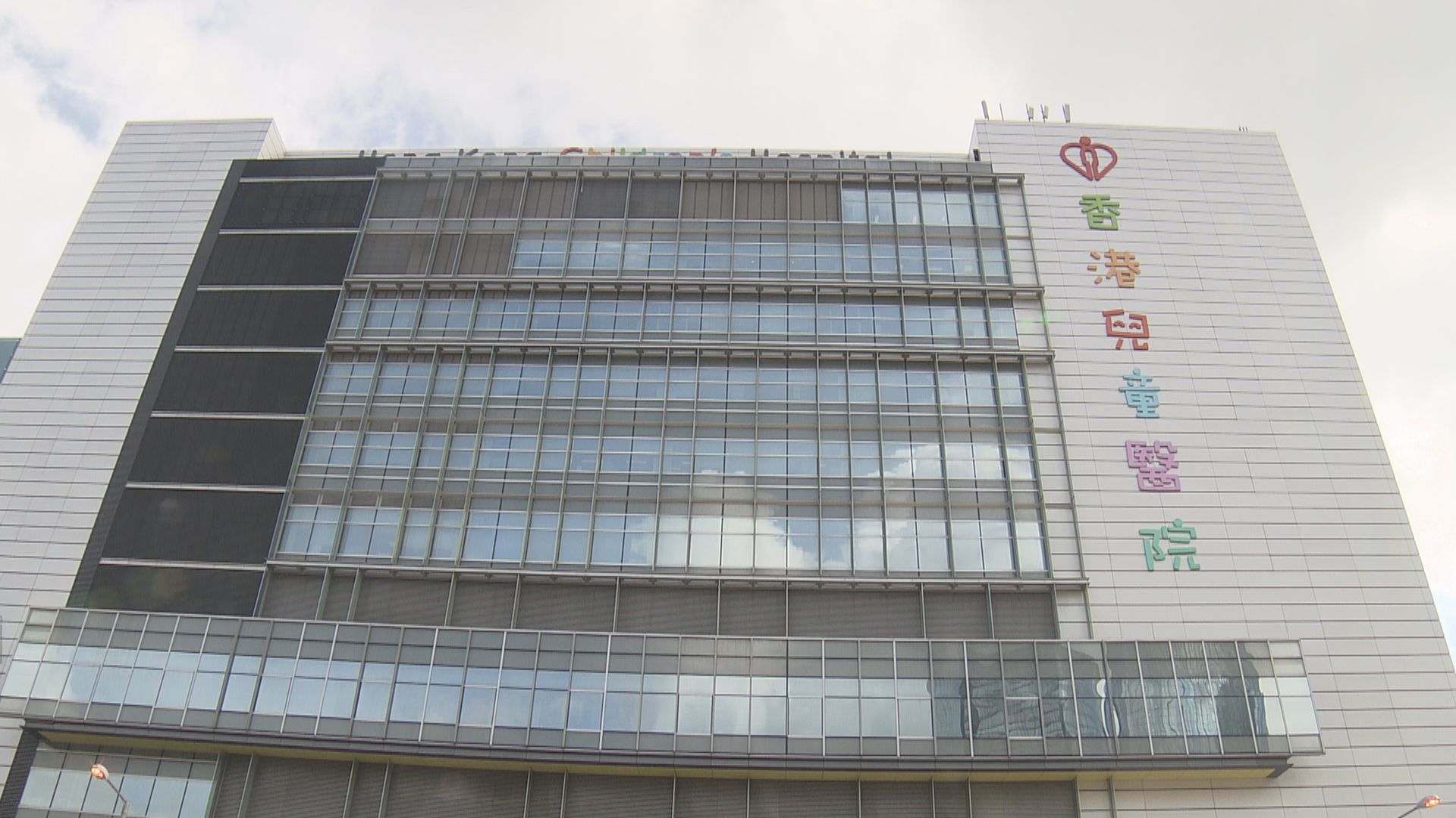 消息指染疫三歲女童離世　為本港新冠最年幼死者