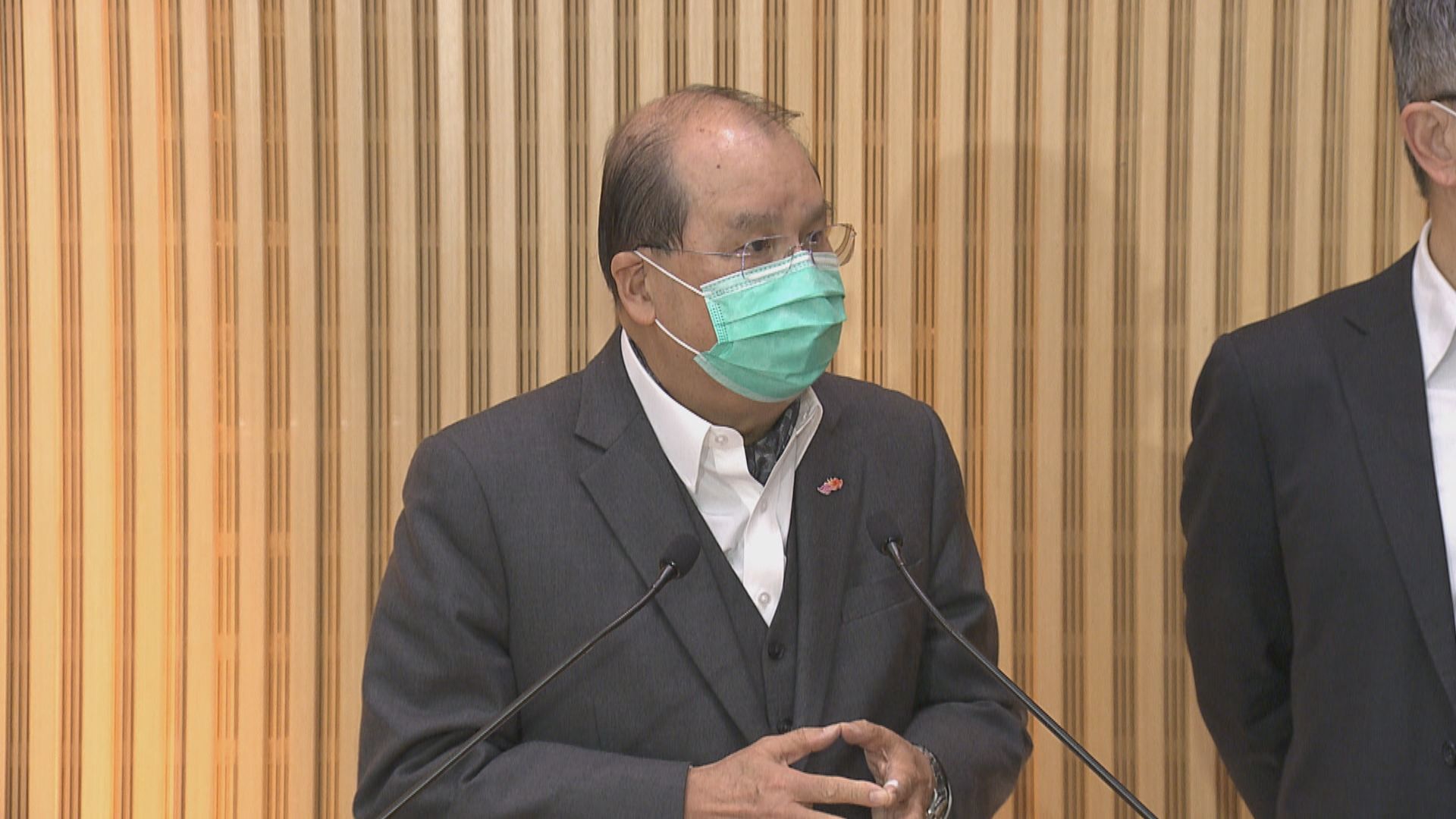 張建宗表示短期內將有逾三千萬個口罩推出市場