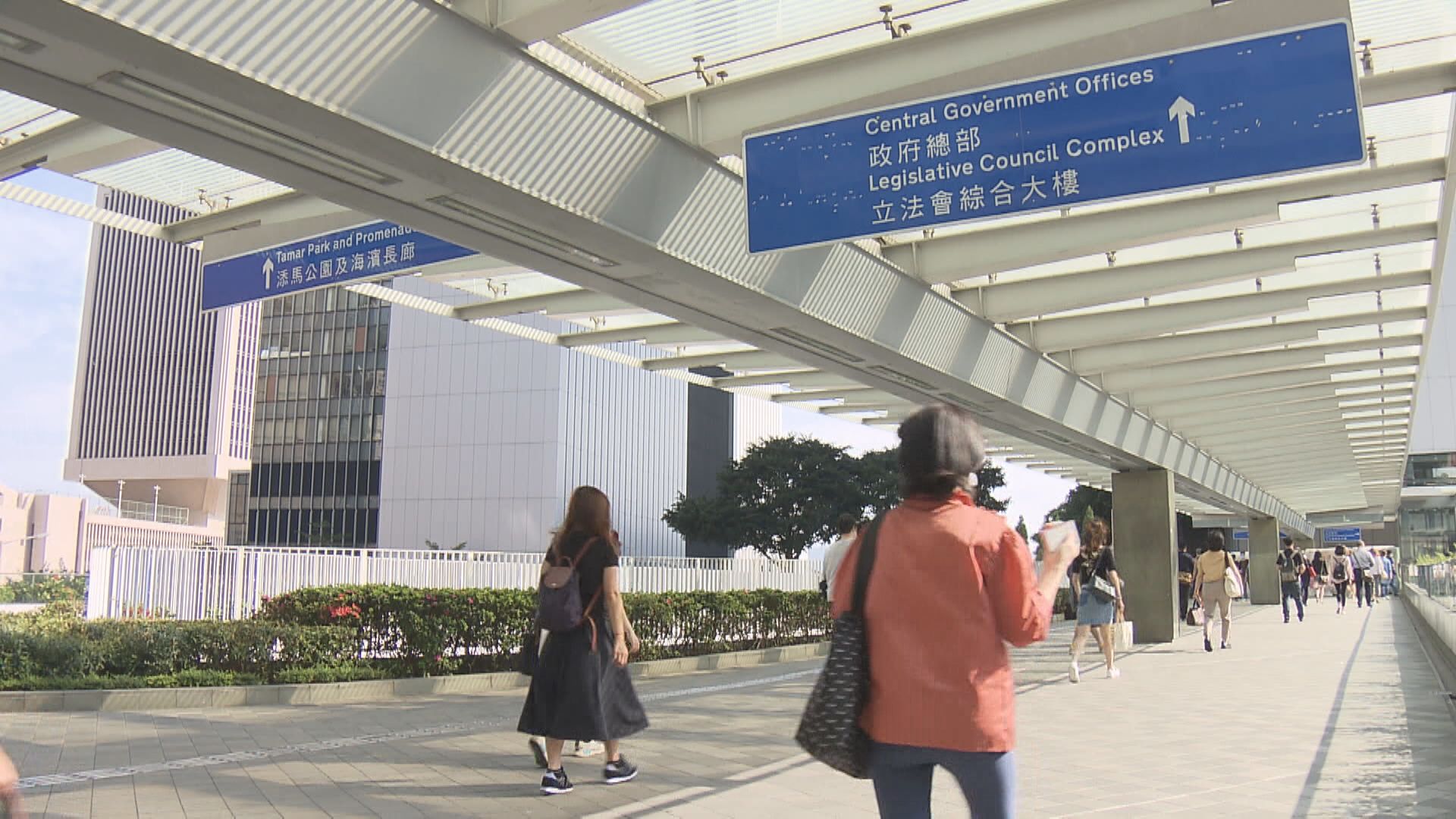 政府：疫情漸趨穩定　下周二起全面恢復正常公共服務