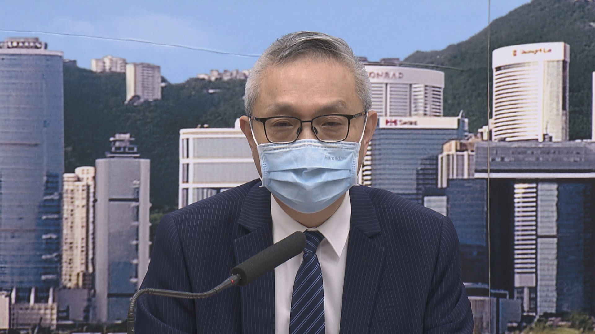 徐德義：武漢返港人士獲派樣本瓶進行病毒檢測做法恰當