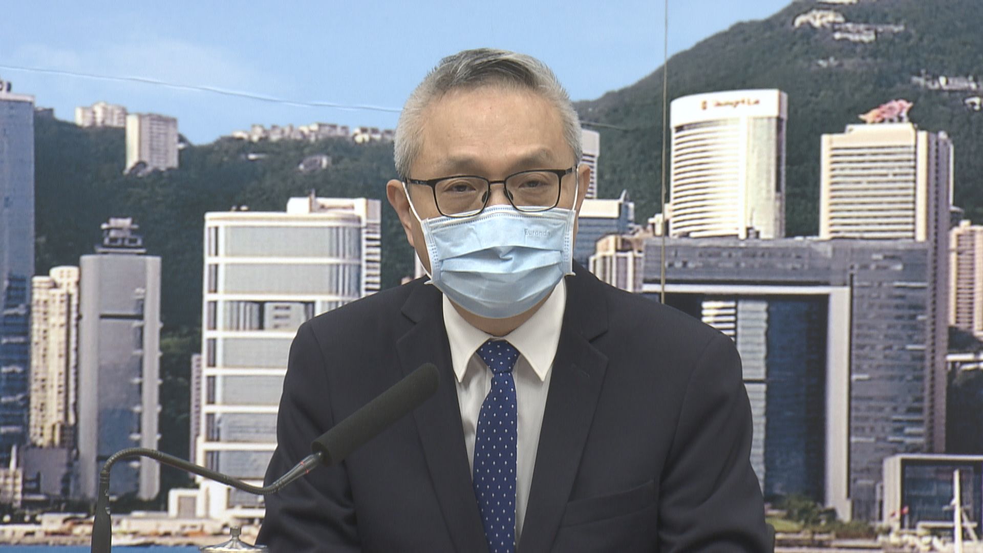 徐德義：租用酒店安排維持多久視乎疫情發展