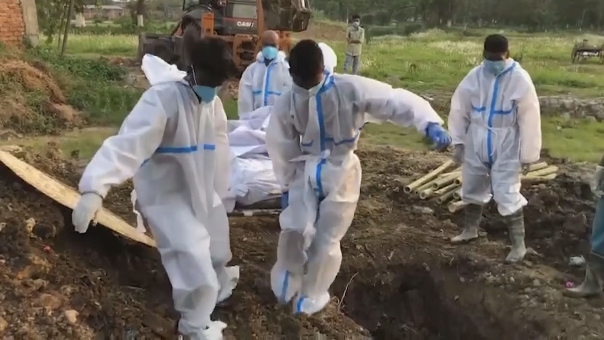 【單日逾35萬人確診】印度疫情嚴峻　醫院和火葬場不勝負荷