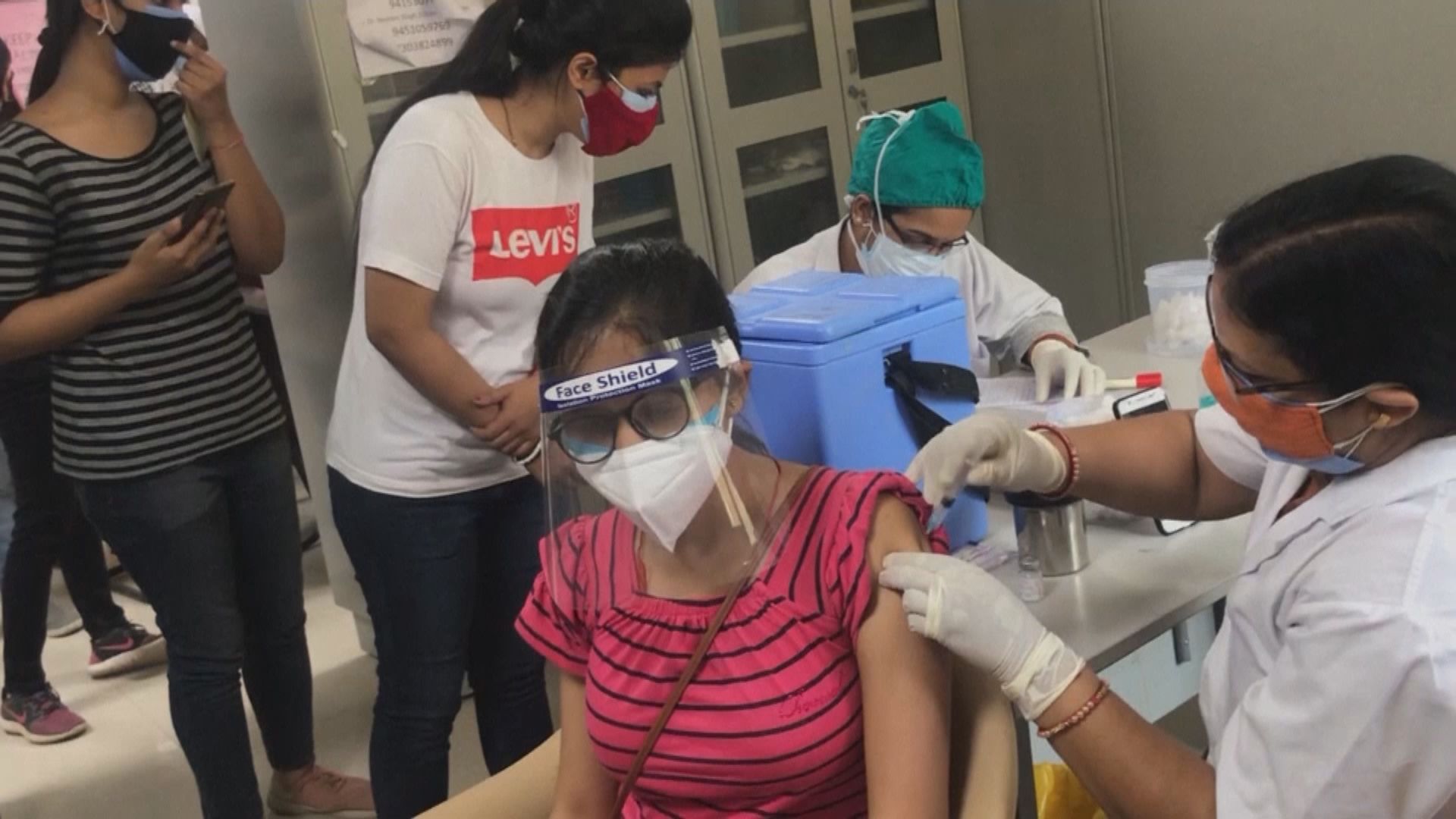 印度單日增逾36萬確診　國防部募集退役軍醫協助抗疫