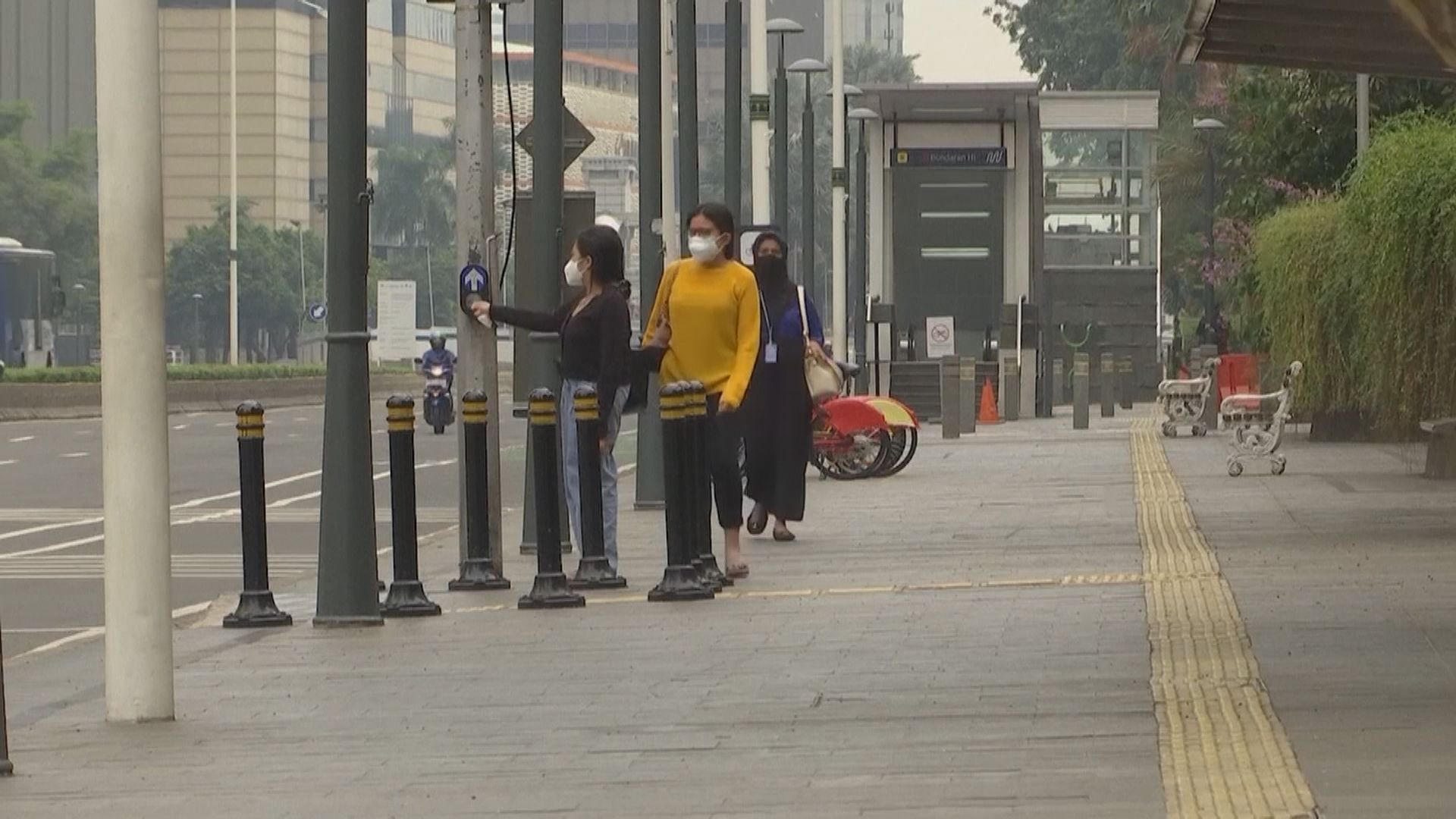 印尼新增逾五萬宗確診創新高