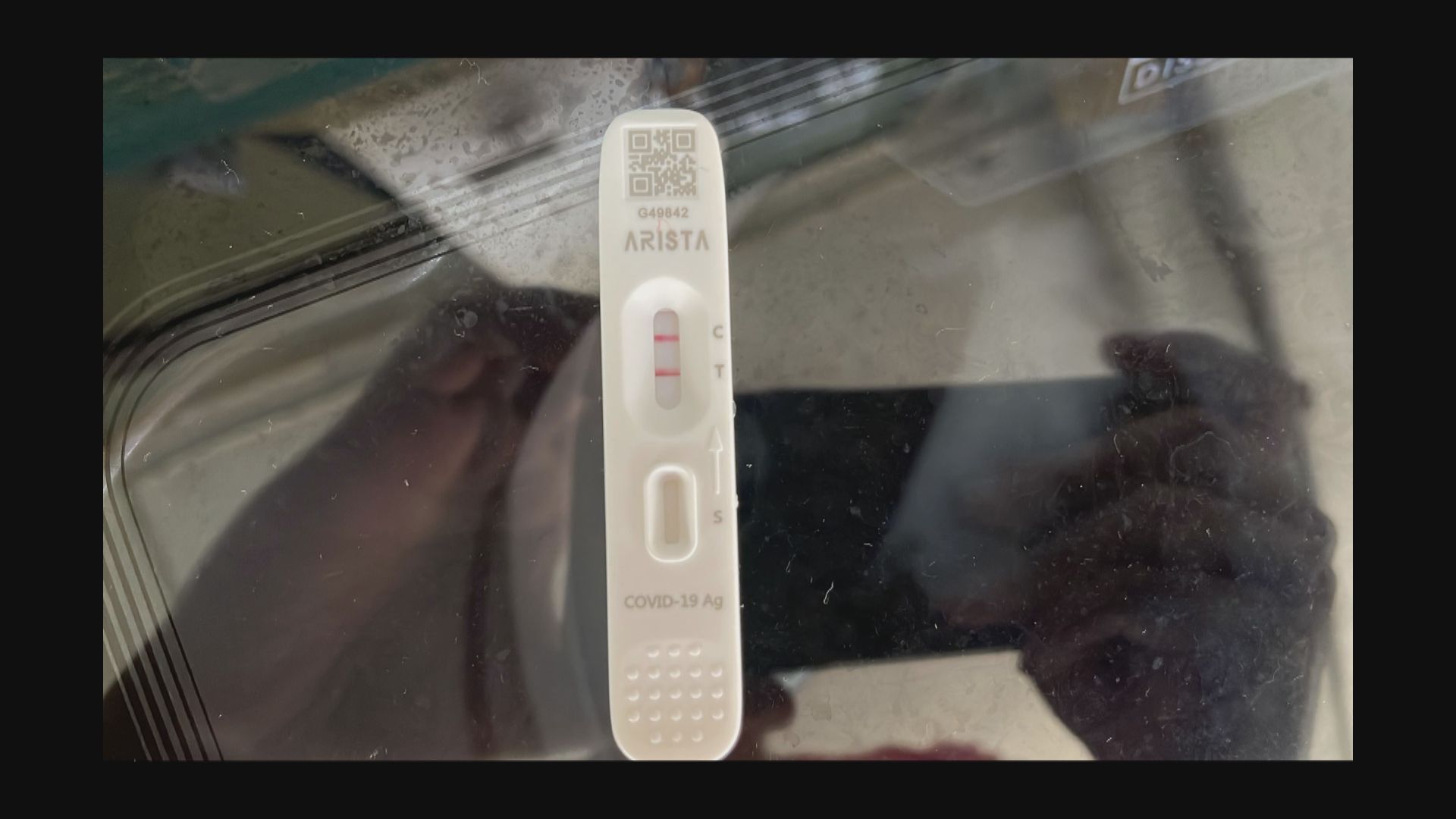 有患者感染六日後仍在家等候送院並傳染家人