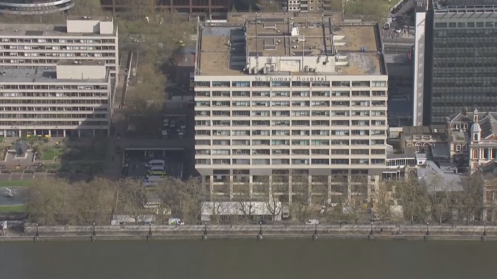 發言人稱約翰遜對治療有反應　能自主呼吸