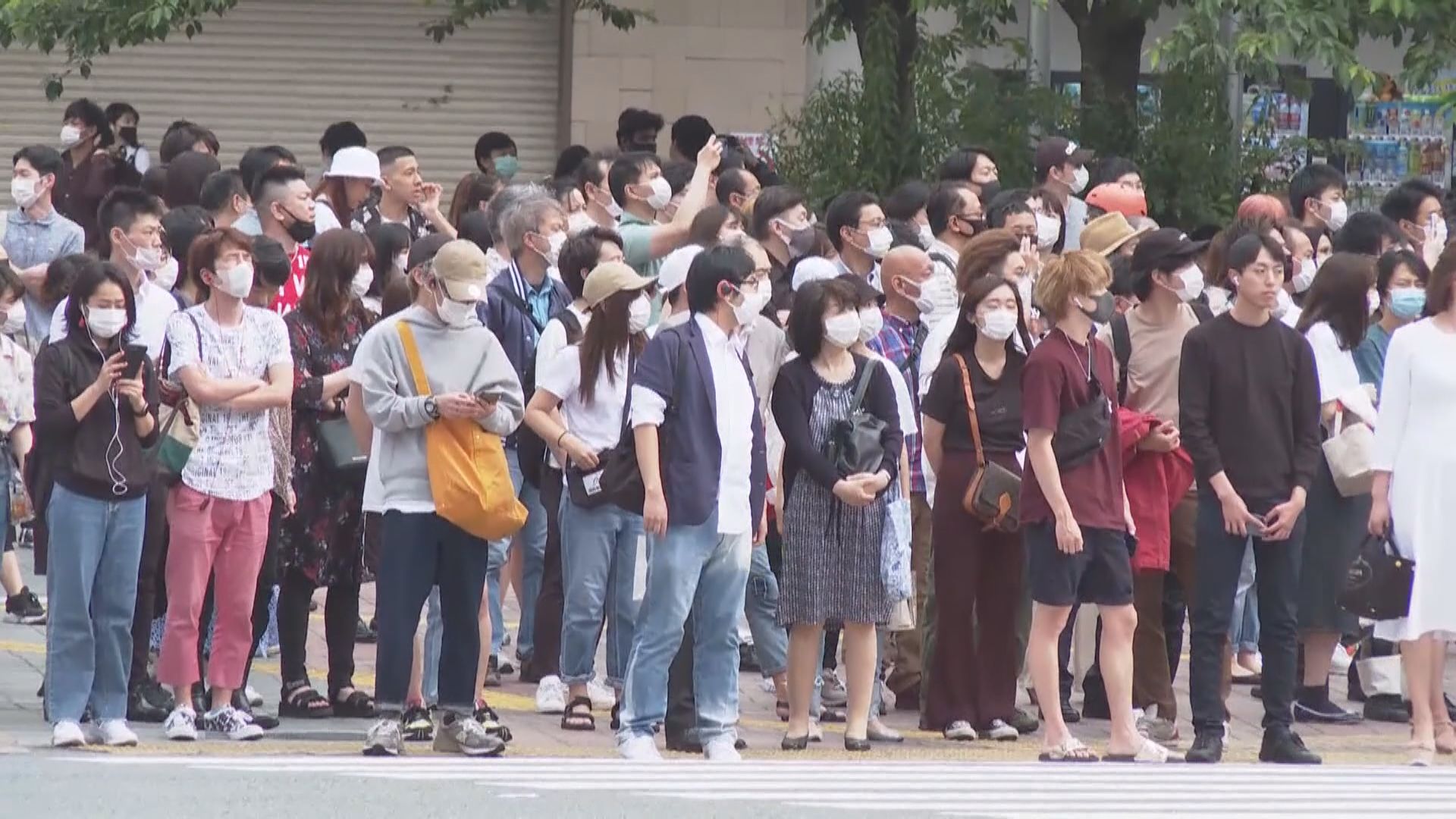 東京都新增病例回落至二百宗以下