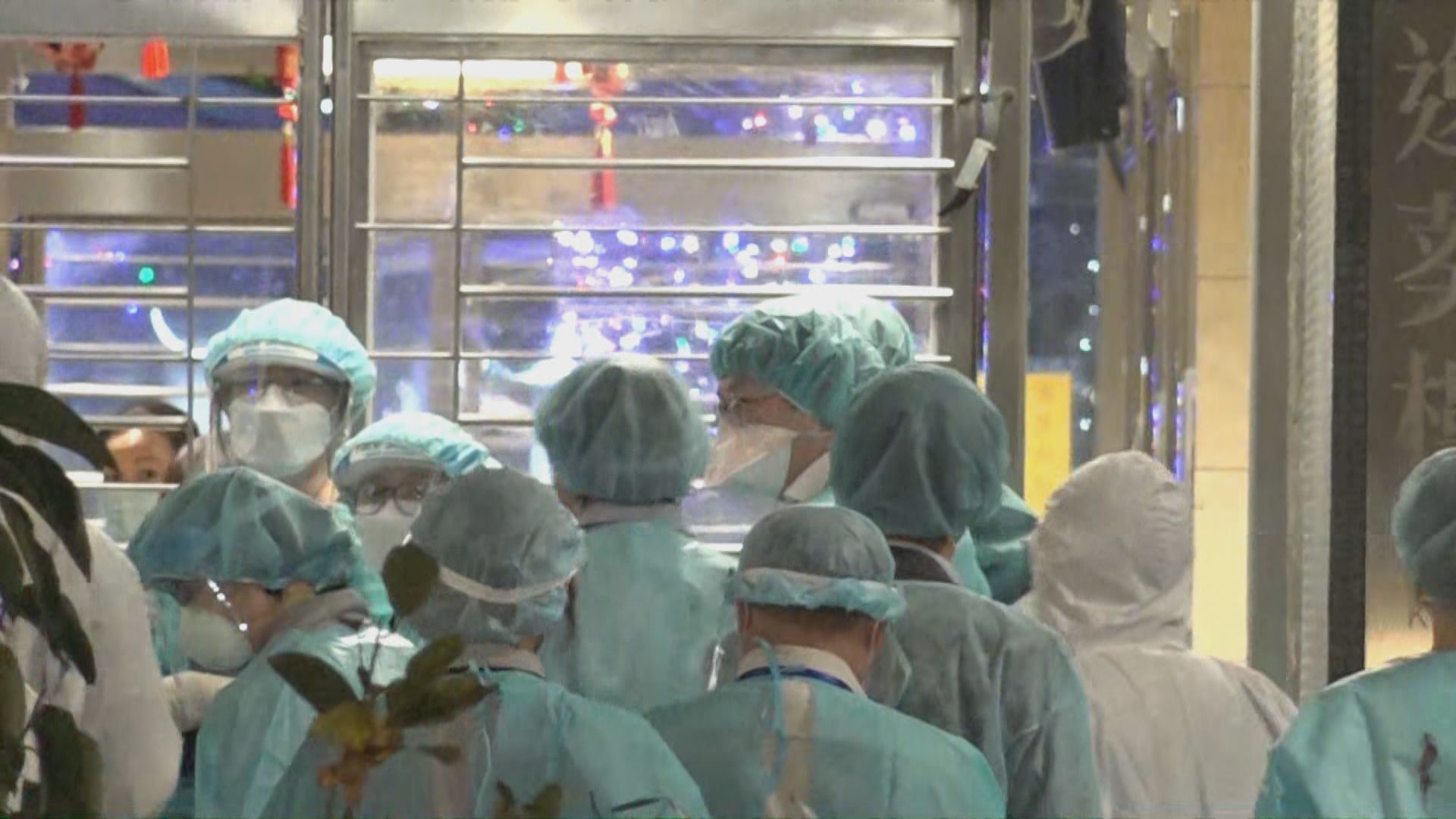 逸葵樓大爆發至少有16宗個案  將每晚圍封大廈