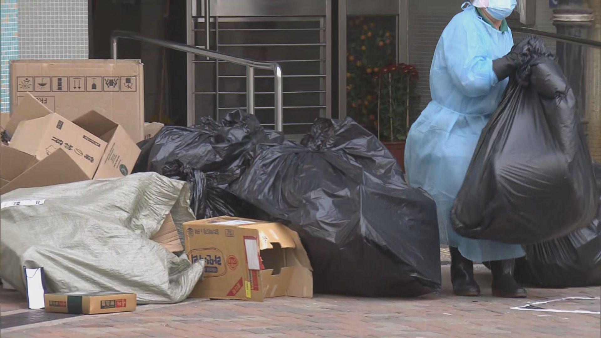 有葵涌邨居民指邨內垃圾堆積問題已有改善