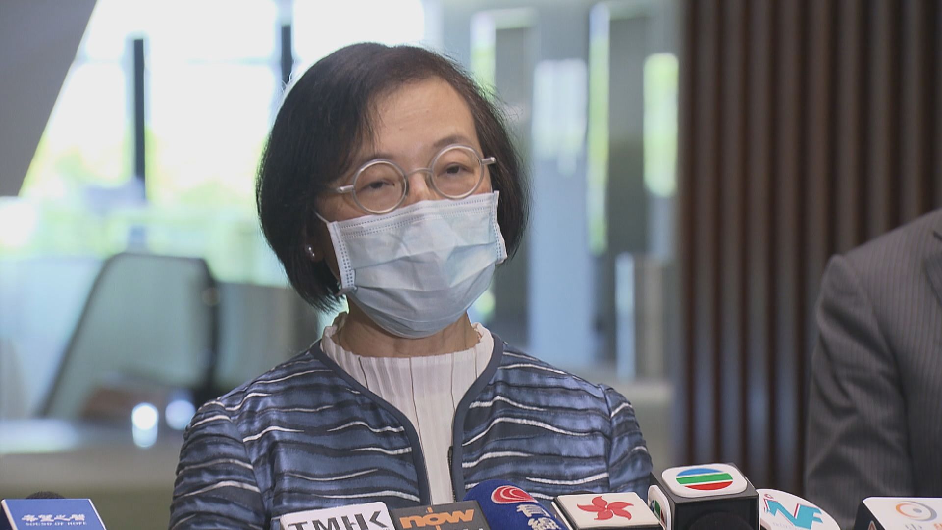 陳肇始：新增豁免跨境學童及商務人士已作風險評估