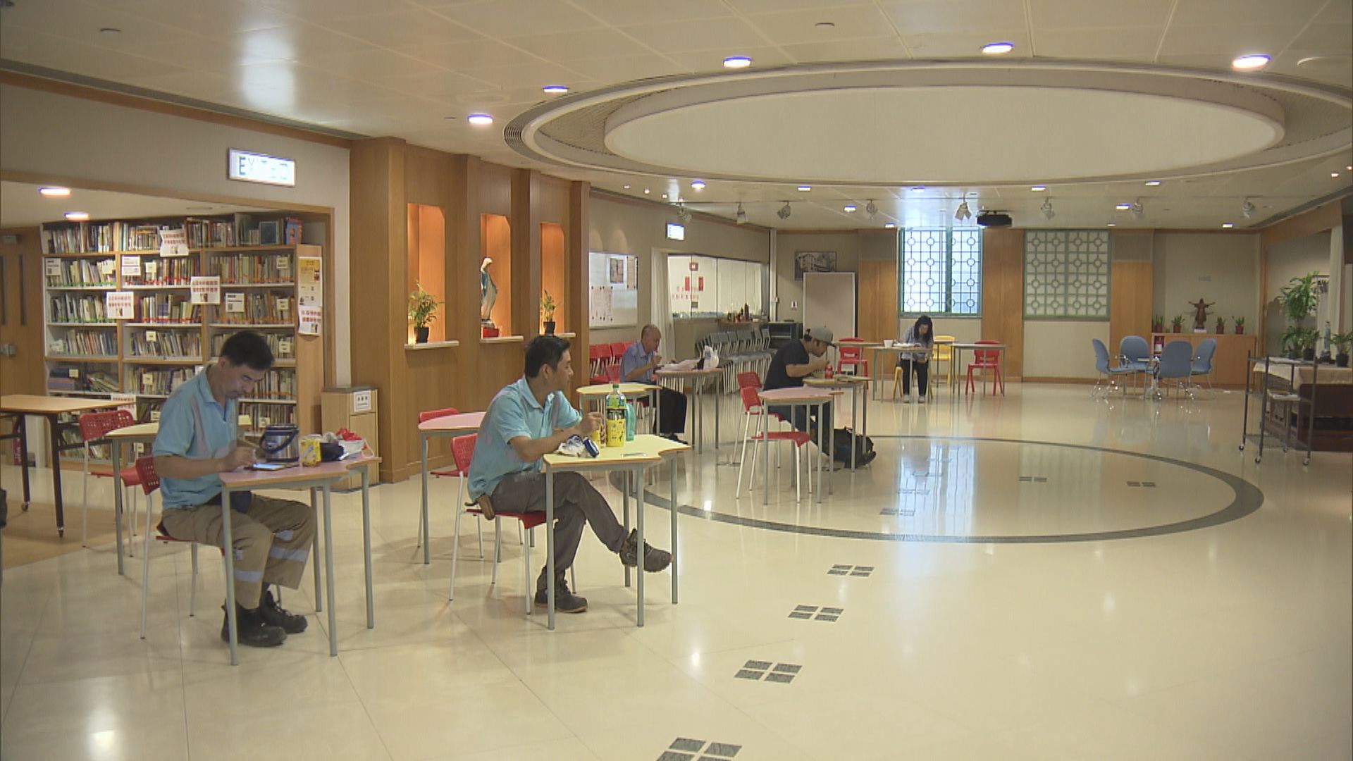 有教堂、髮型屋、社企開放地方供市民用餐