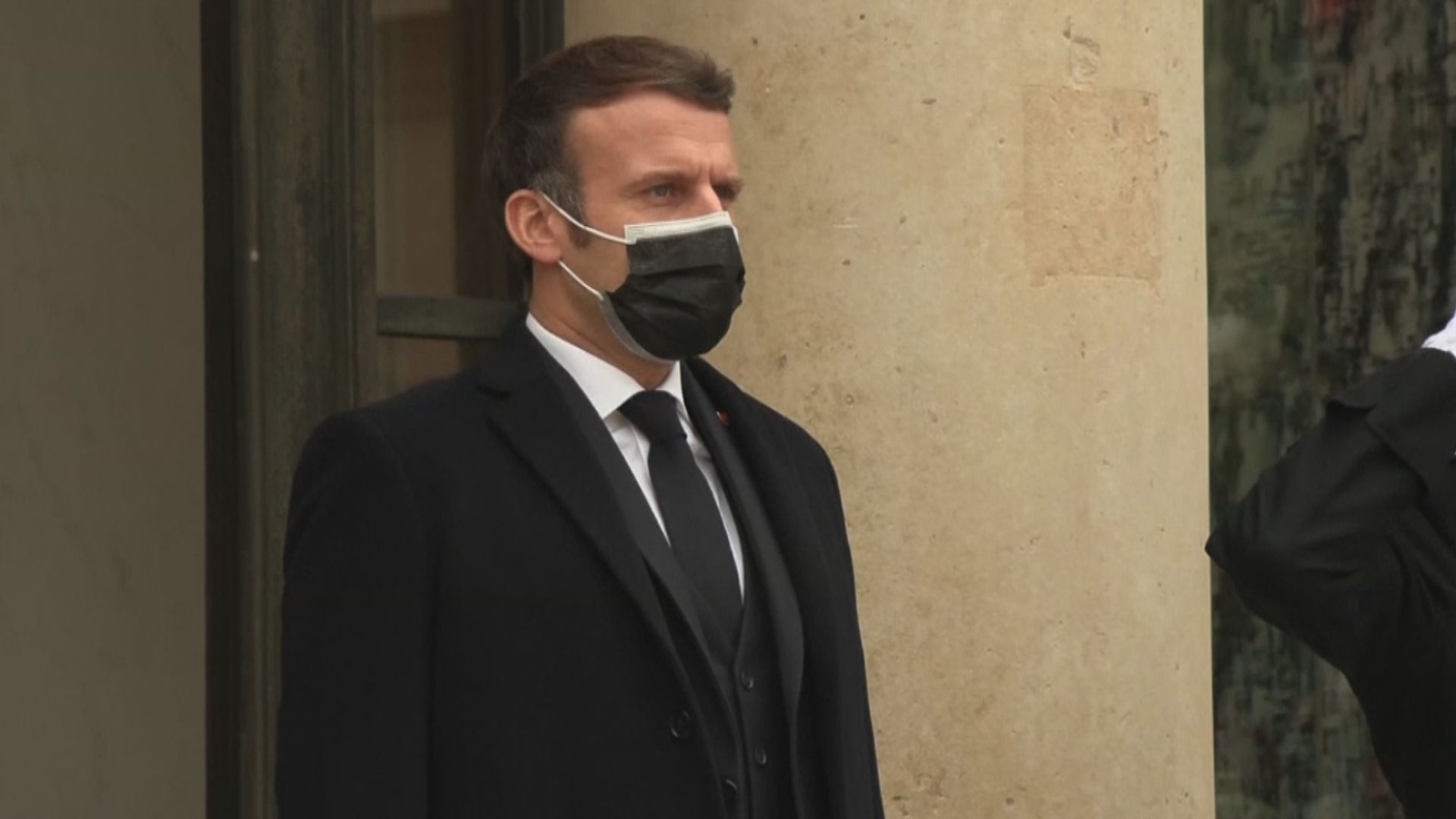 法國總統馬克龍多名接觸者宣布自我隔離