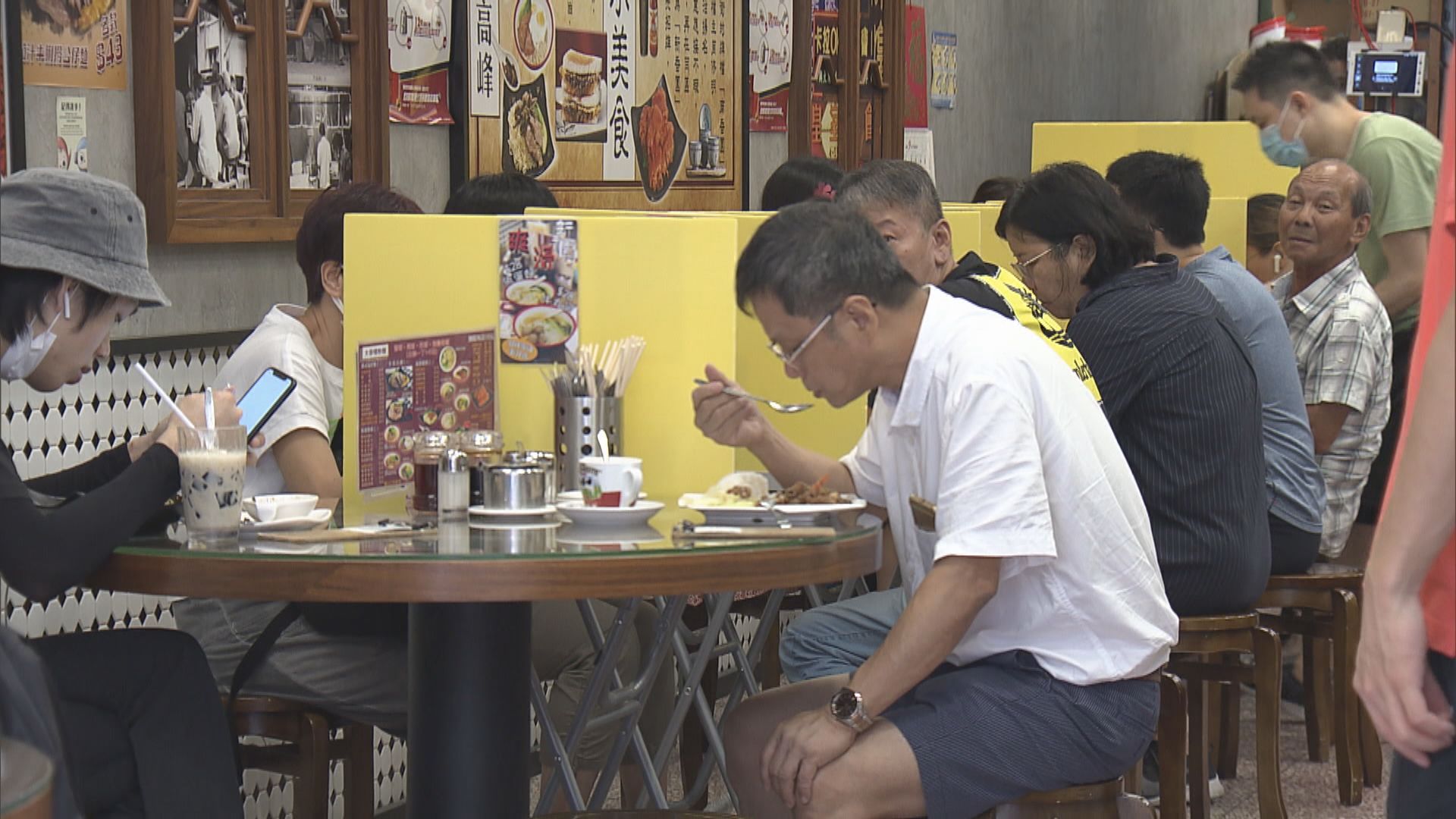 政府刊憲：如疫情穩定　本月29日起按「疫苗氣泡」調整措施