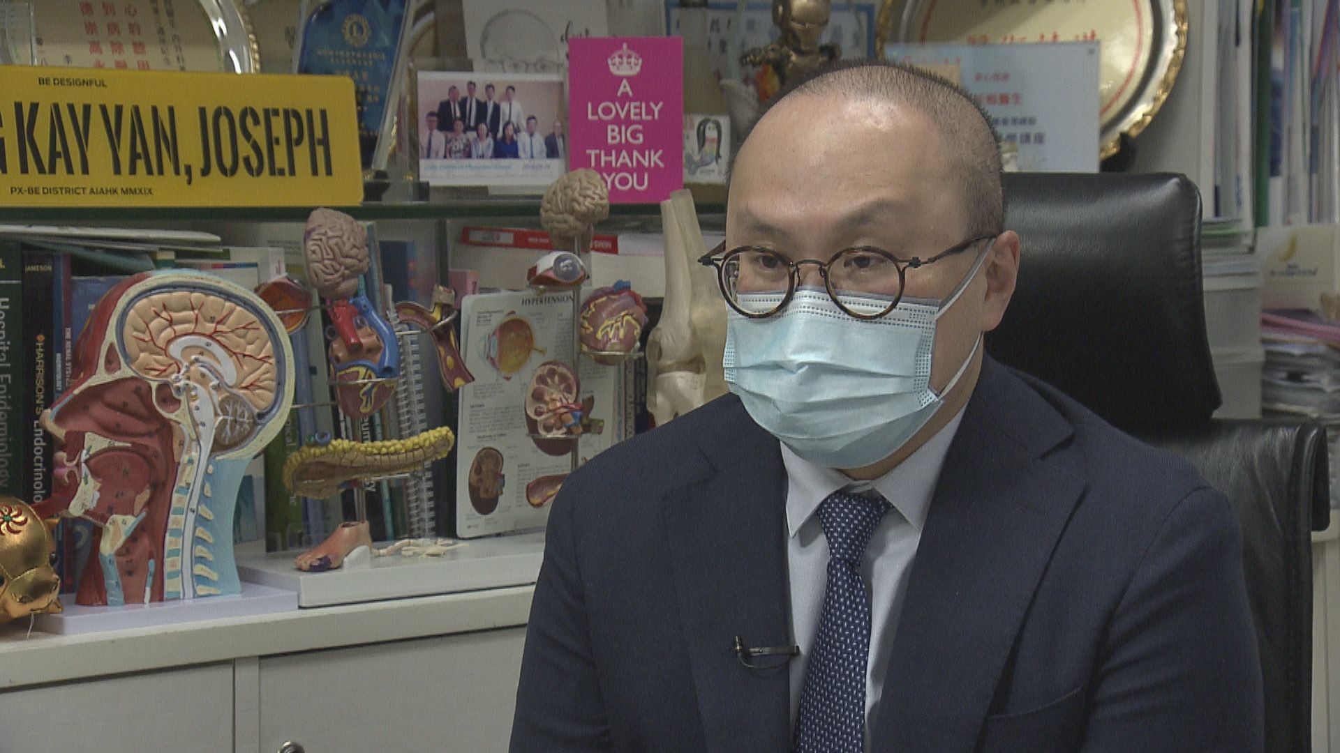 曾祈殷︰冬天過後確診者毋須隔離　江玉歡︰撤銷599章限制免生矛盾