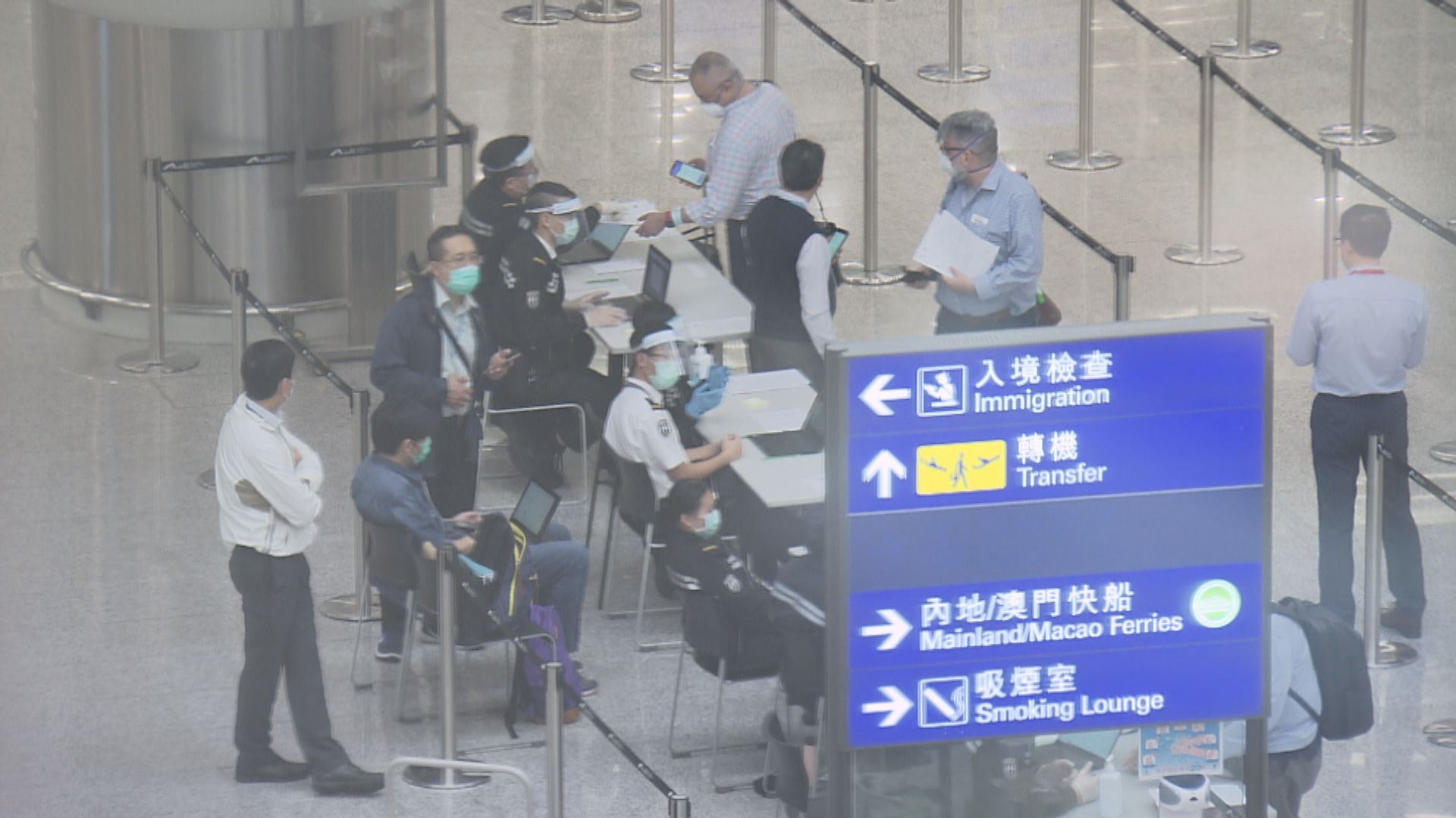 午夜起禁英載客航班抵港　從英抵港者檢疫期後強制留家七天