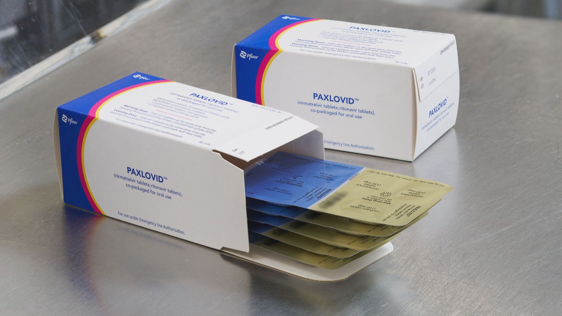首批新冠口服藥帕克斯洛維德送到醫管局使用