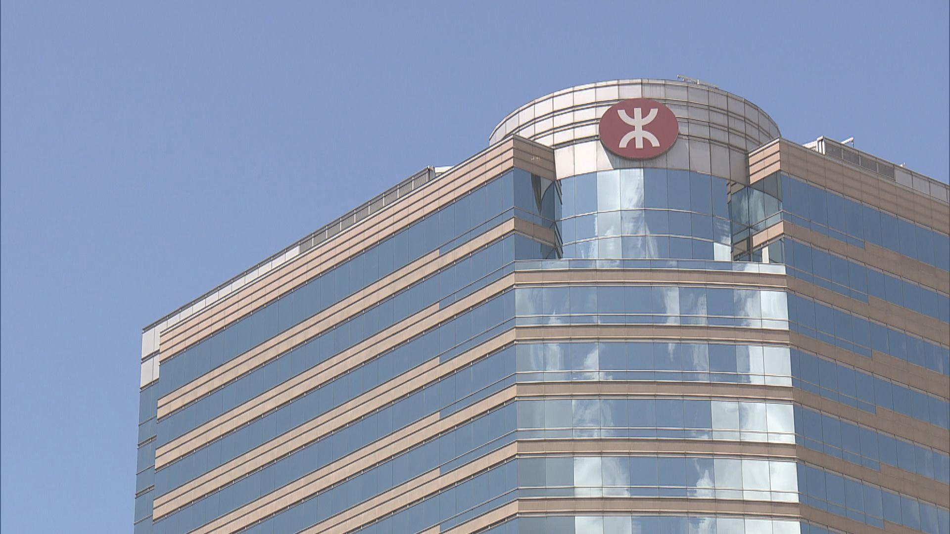 港鐵受疫情影響周六起縮減班次