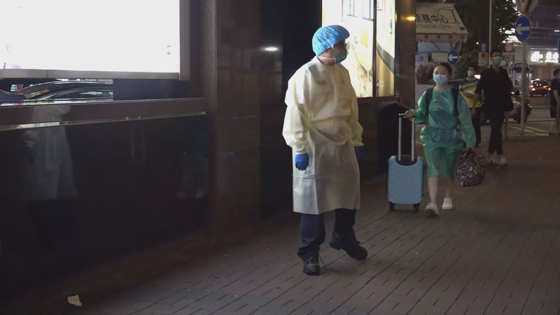 旺角維景酒店晚上有住客穿保護衣　登上救護車