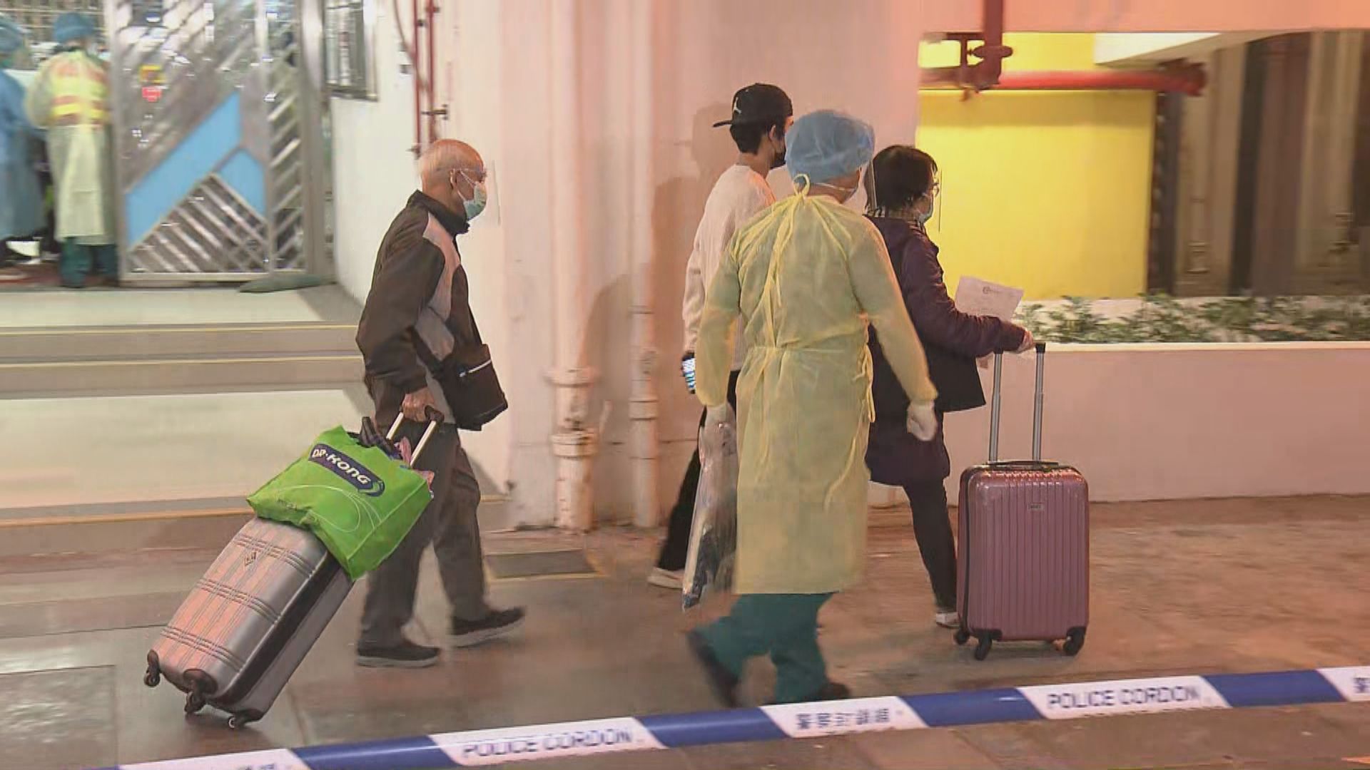 明恩樓32樓住客送檢疫中心　其餘住客強制檢測