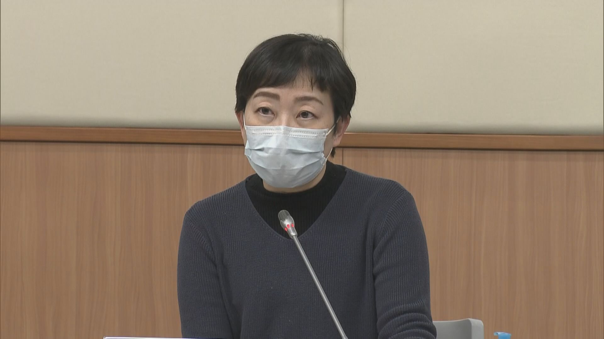 再多一名在入境處羈留中心人士確診　 不排除社區感染