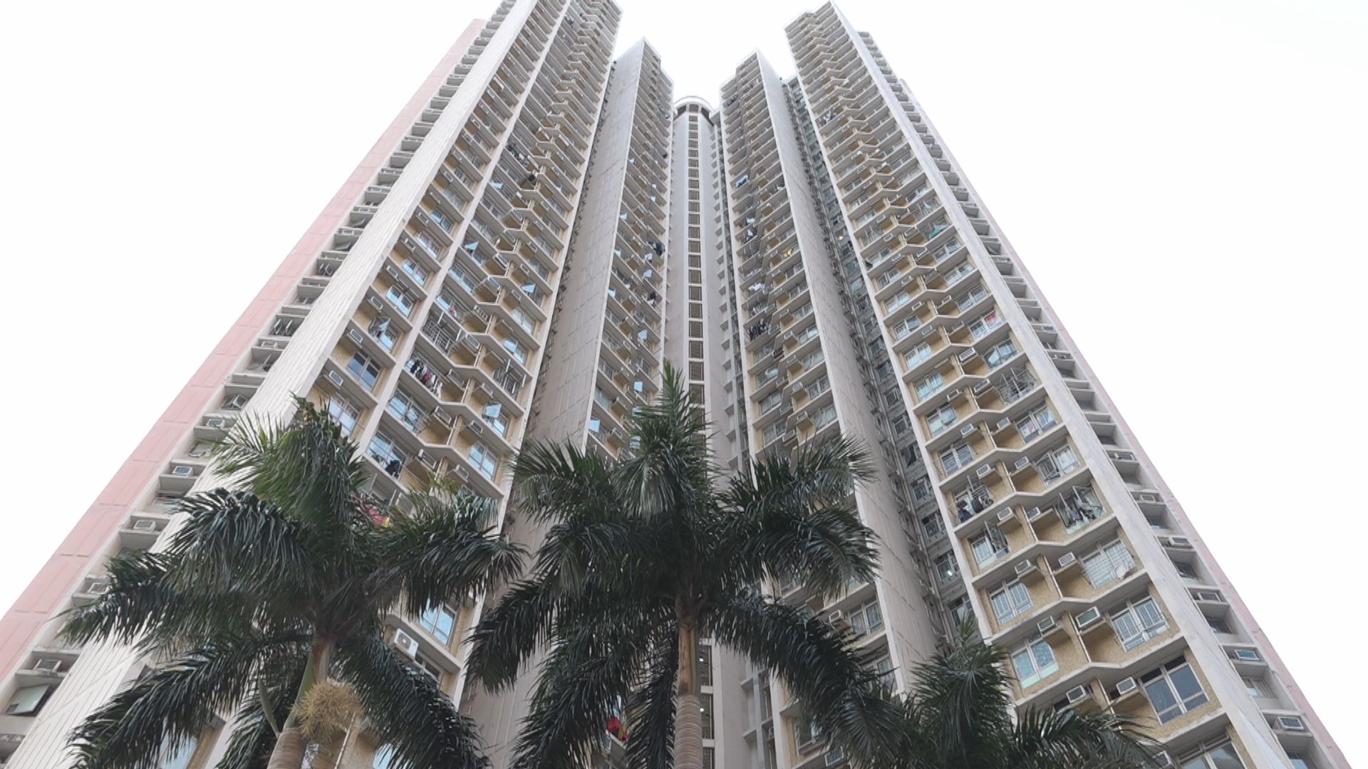 多三幢大廈列強制檢測名單　另有三幢剔除