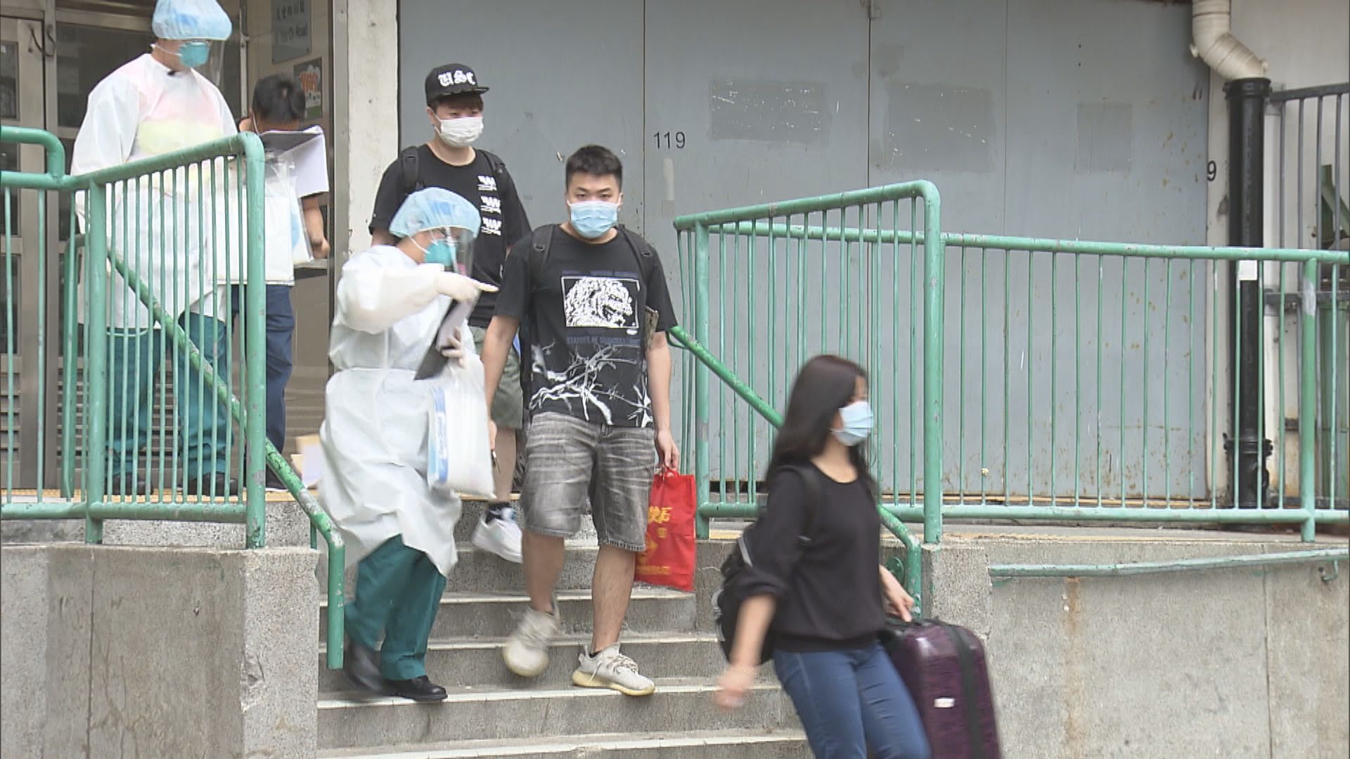 本地感染患者居屯門友愛邨愛暉樓　同層30人撤離