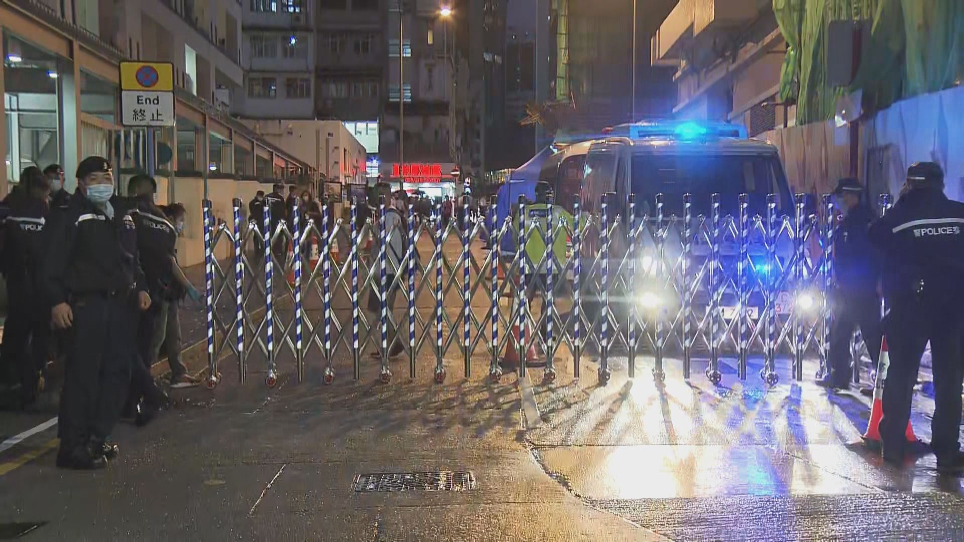 尚賢居須圍封強檢　患者密切接觸者被送往隔離